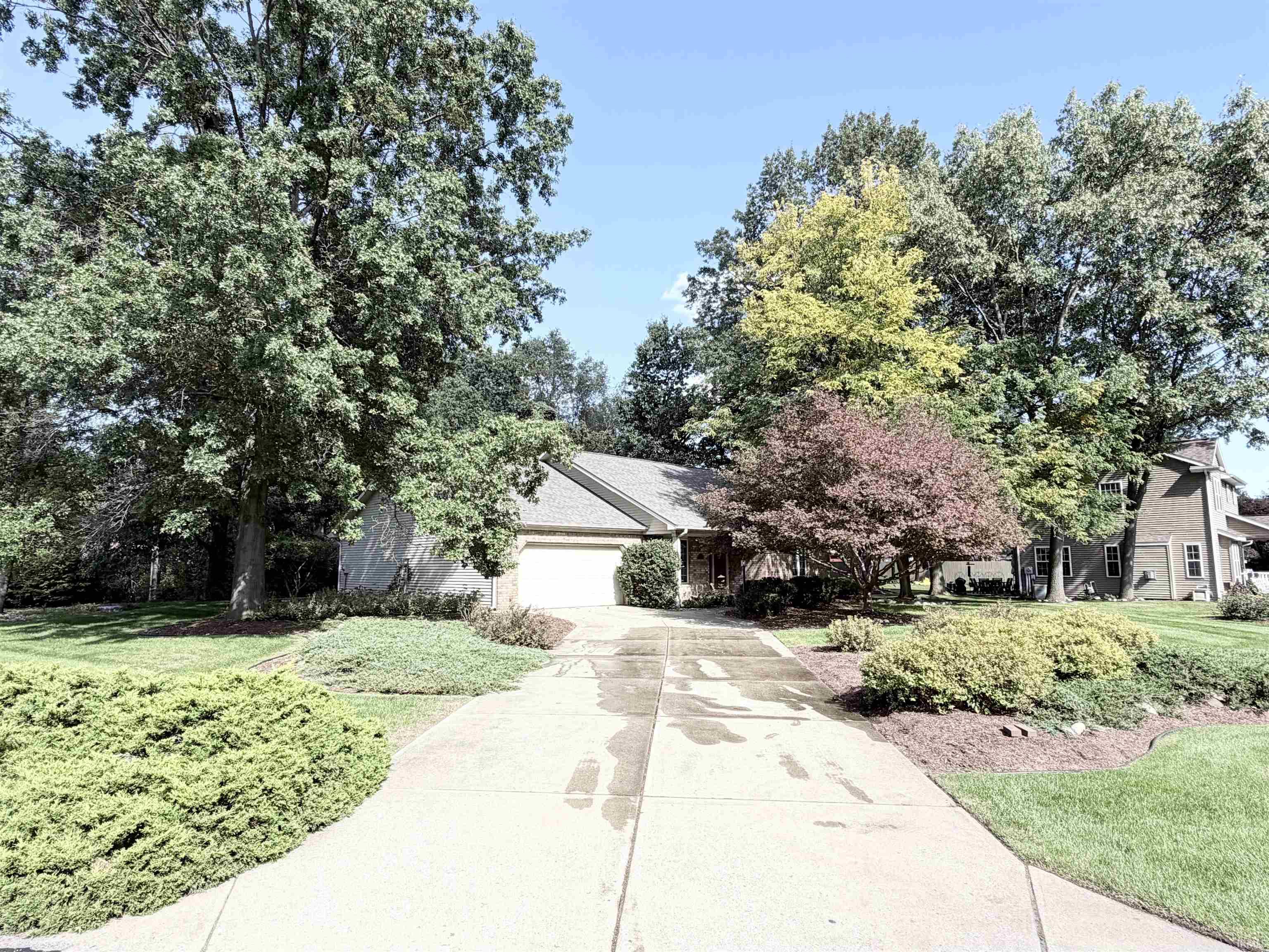 Photo 4 of Sale Pending at 57360 Peachstone Dr, South Bend, IN 46619 | MLS# 202641293 | Listing updated on 2026-10-07