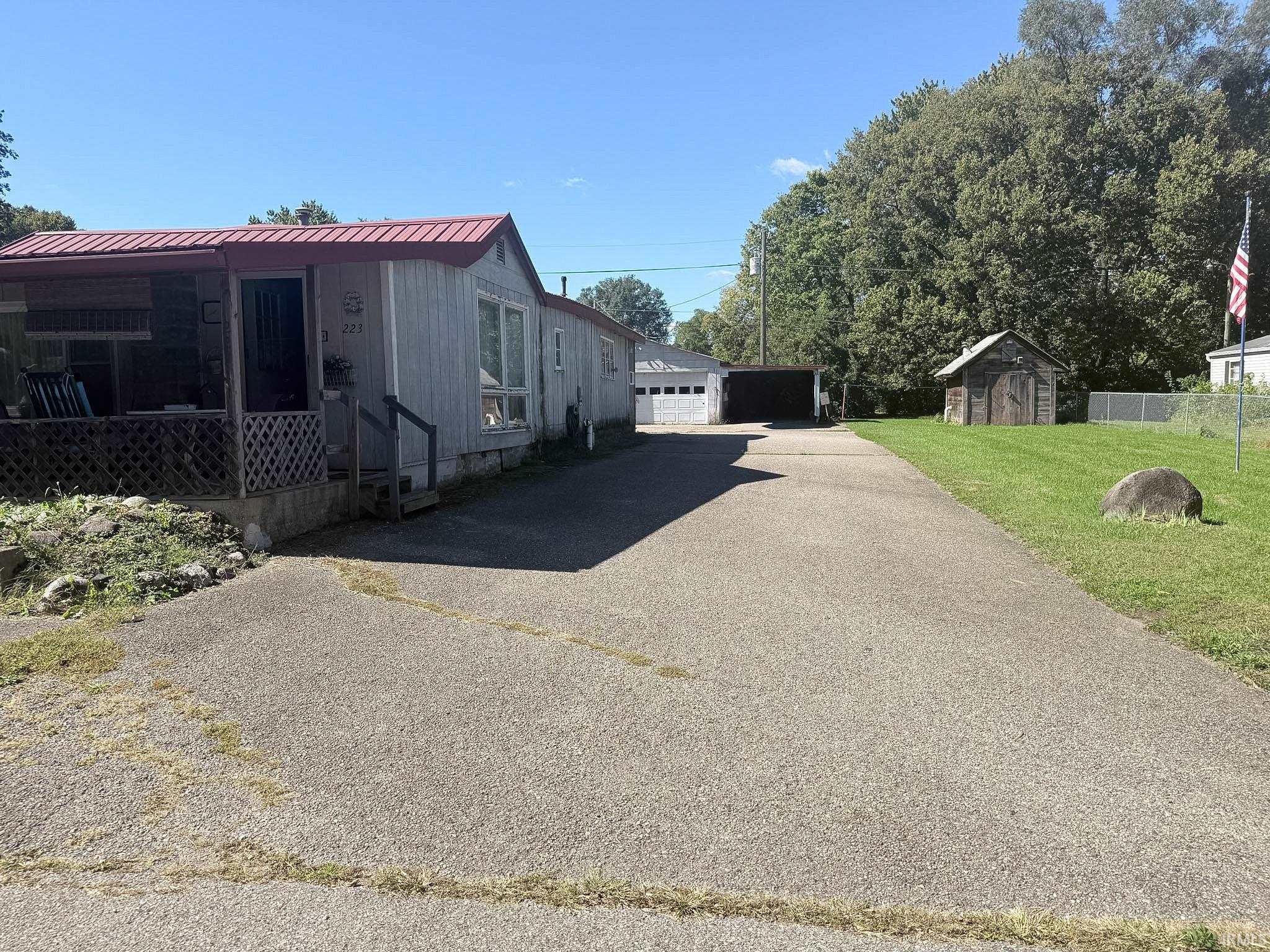 Photo 3 of Manufactured home for sale at 223 Hammon St, Logansport, IN 46947 | MLS# 202641305 | Listing updated on 2026-10-07