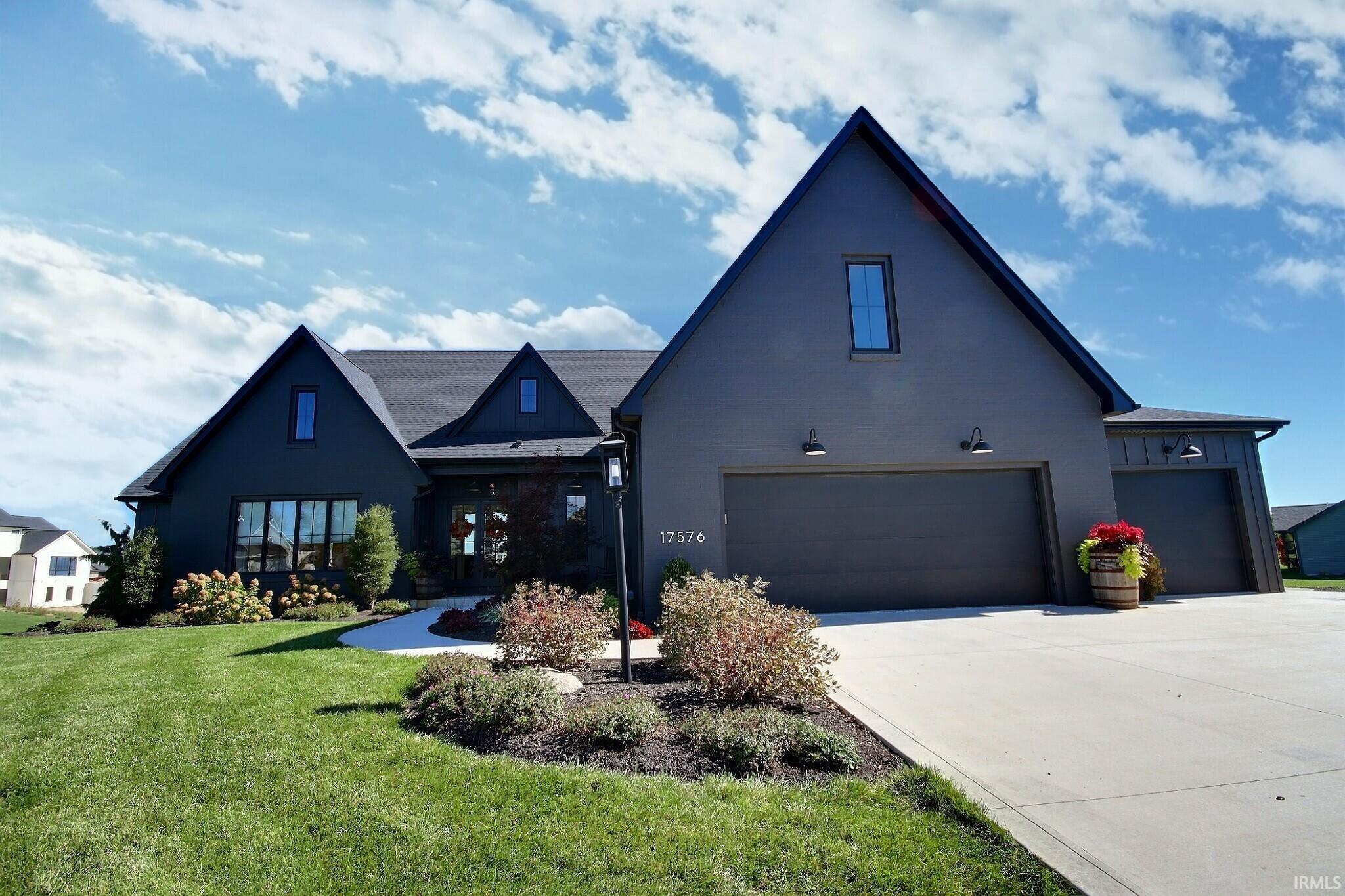 Photo 1 of Manufactured home for sale at 17576 Letterbrick Run, Leo, IN 46765 | MLS# 202641343 | Listing updated on 2026-10-06