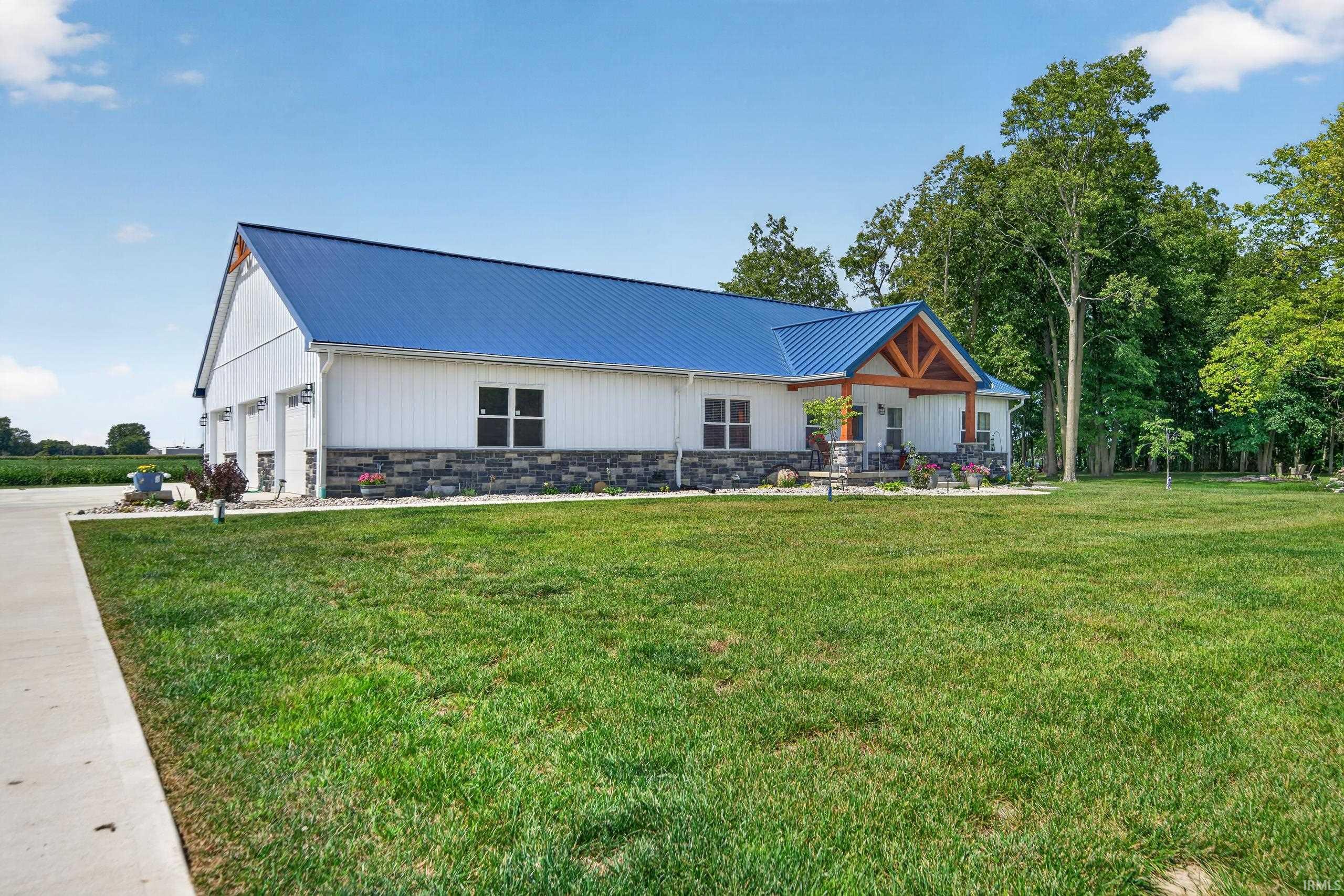 Photo 2 of Manufactured home for sale at 693 S 200 East, Kokomo, IN 46902 | MLS# 202641344 | Listing updated on 2026-10-06