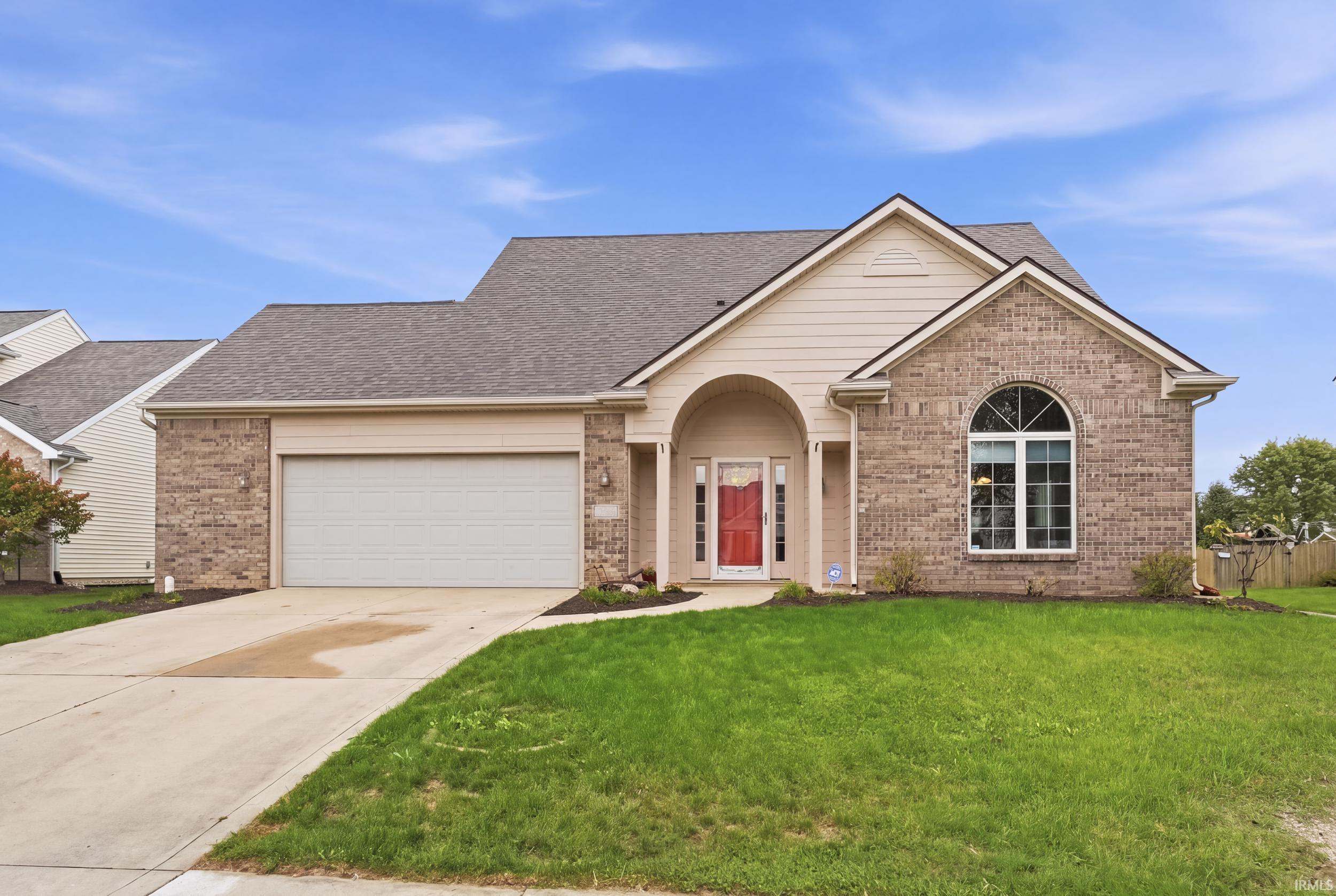 Manufactured home for sale at 3226 Cilantro Cvs, Fort Wayne, IN 46818 | MLS# 202641346