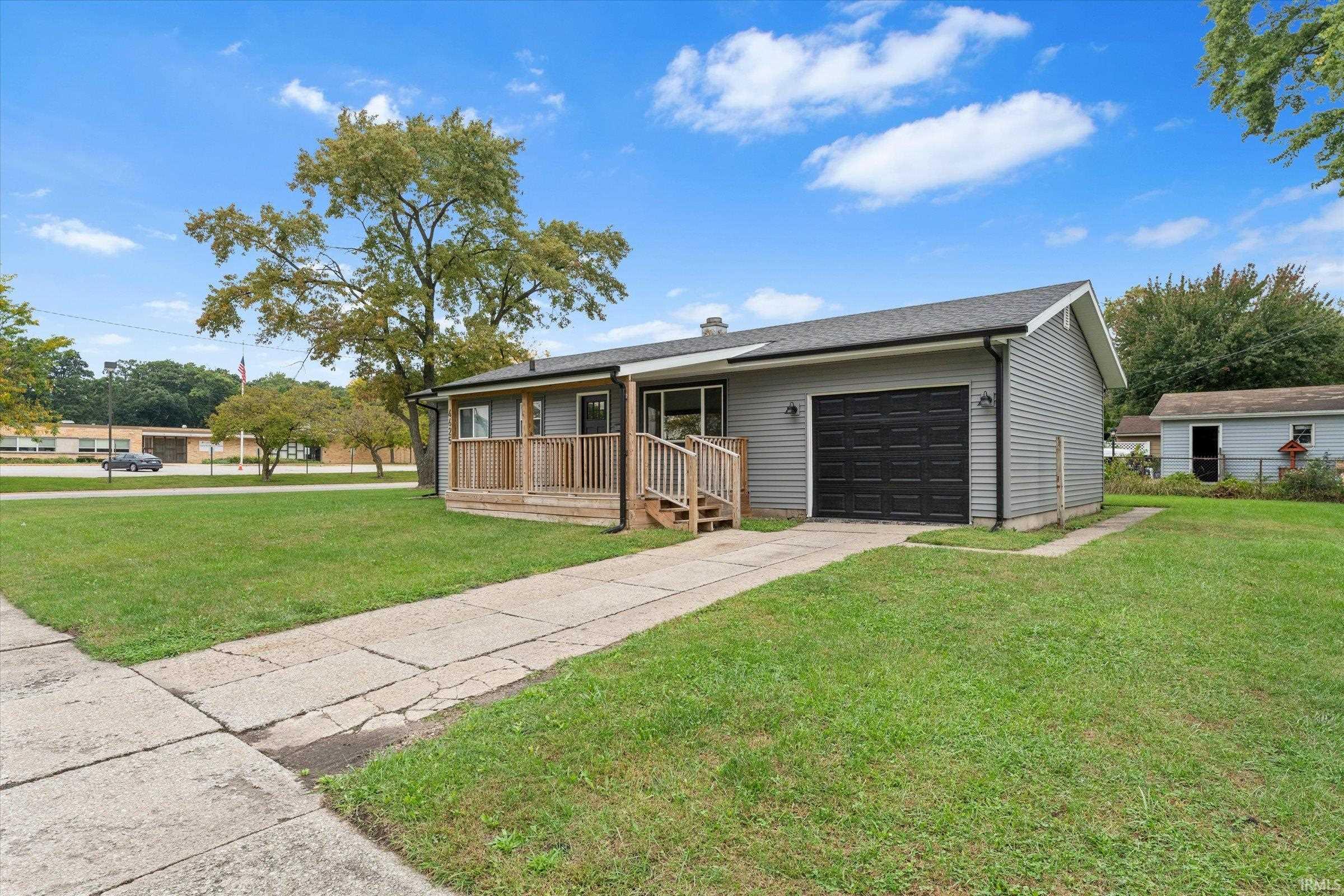 Photo 3 of Manufactured home for sale at 4625 Ridgeway St, South Bend, IN 46619 | MLS# 202641351 | Listing updated on 2026-10-06