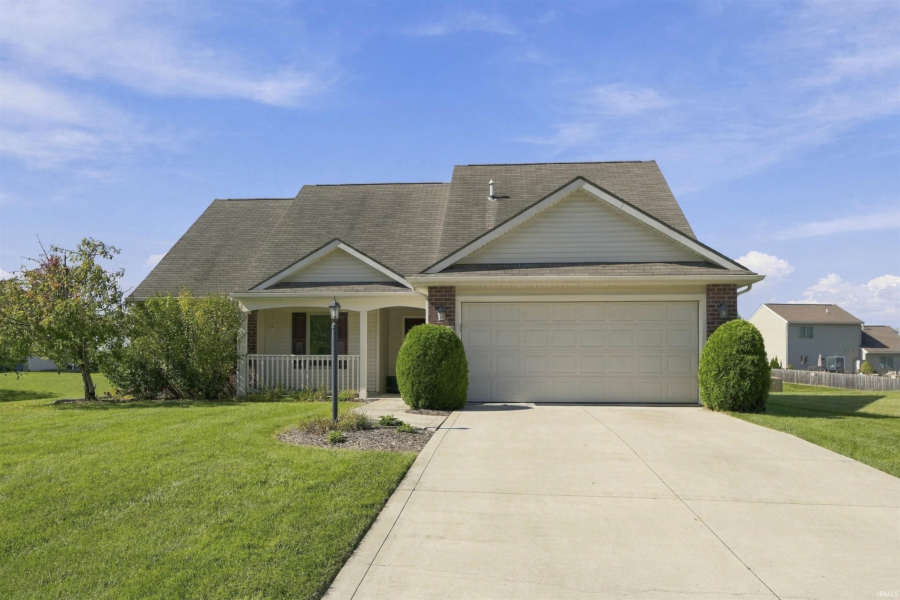 Manufactured home for sale at 12411 Tanzanite Ct, Fort Wayne, IN 46818 | MLS# 202641358