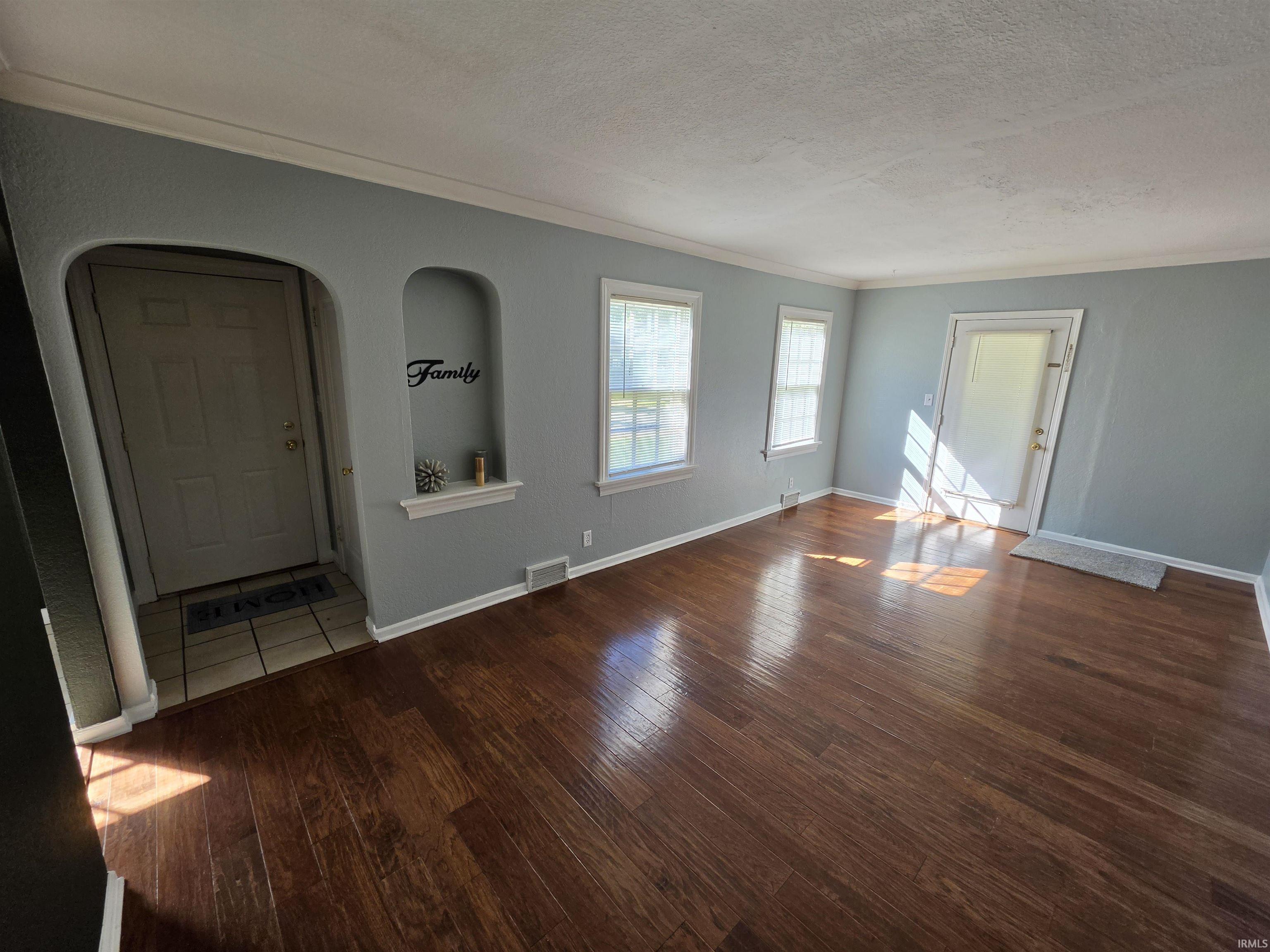 Photo 3 of Manufactured home for sale at 130 W Fleming Ave, Fort Wayne, IN 46807 | MLS# 202641363 | Listing updated on 2026-10-06