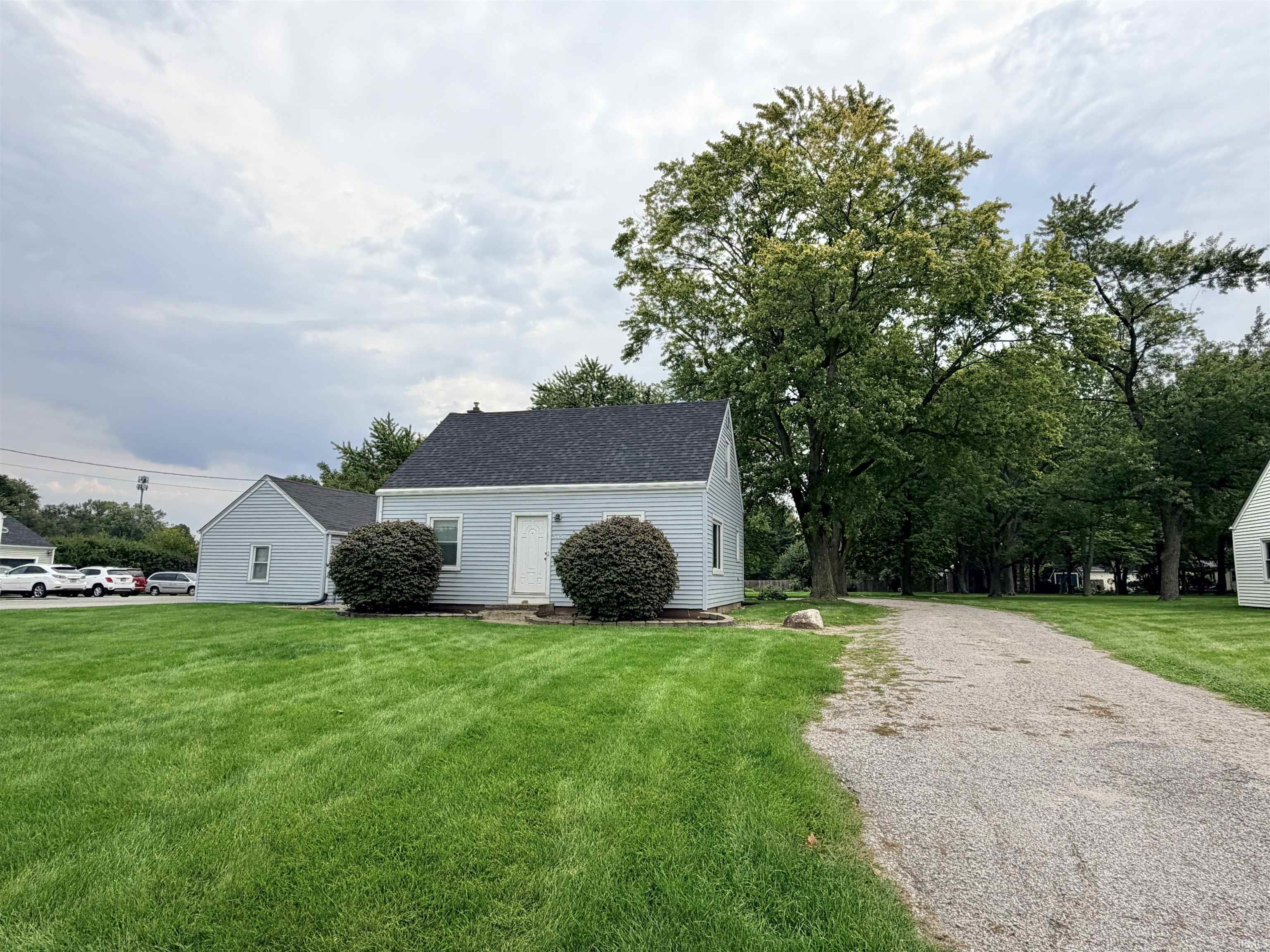 Photo 2 of Manufactured home for sale at 5454 Saint Joe Rd, Fort Wayne, IN 46835 | MLS# 202641372 | Listing updated on 2026-10-07