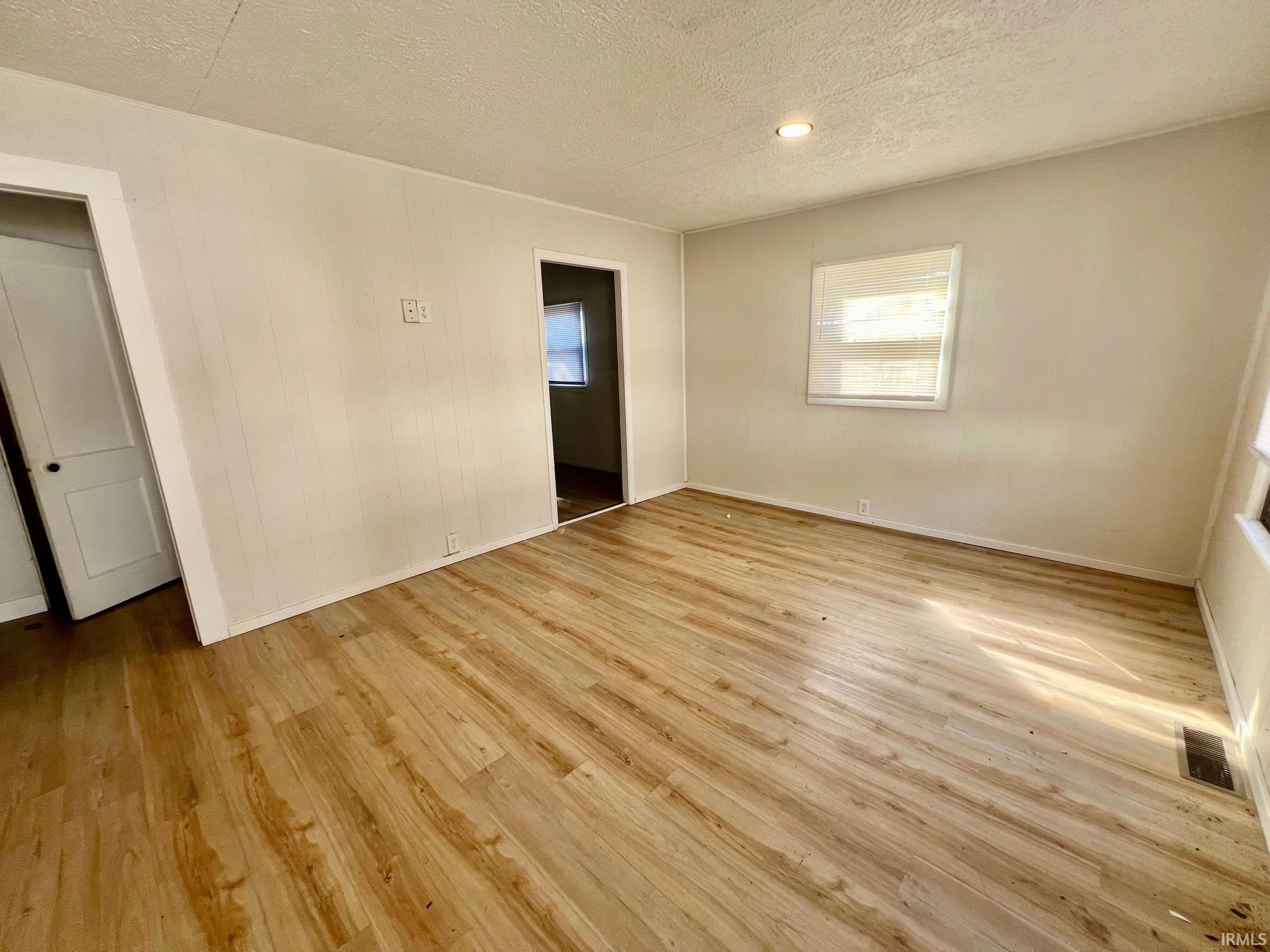 Photo 2 of Manufactured home for sale at 2413 N Fares Ave, Evansville, IN 47711 | MLS# 202641378 | Listing updated on 2026-10-06