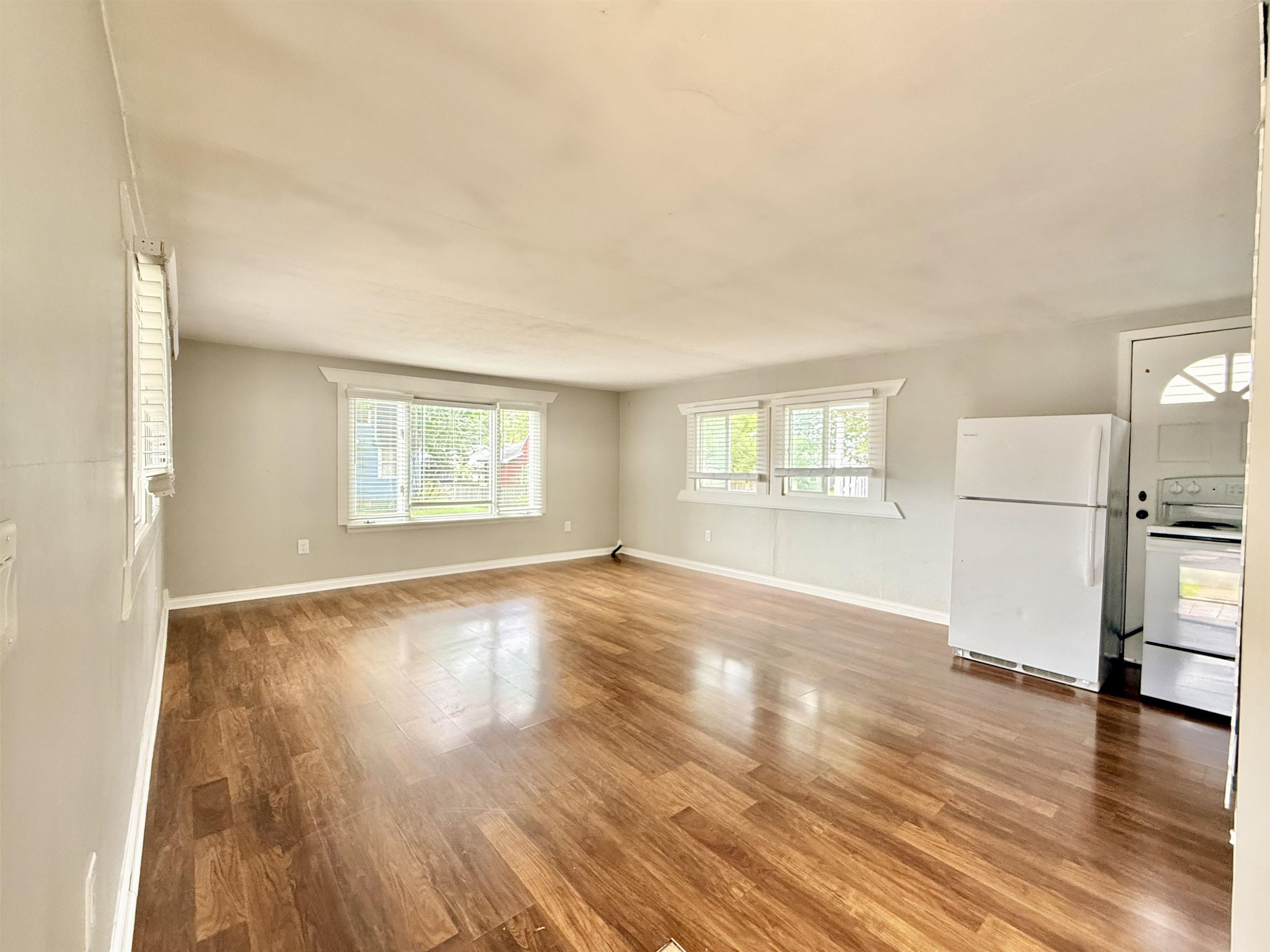 Photo 3 of Manufactured home for sale at 1308 Poplar St, Winona Lake, IN 46590 | MLS# 202641387 | Listing updated on 2026-10-06