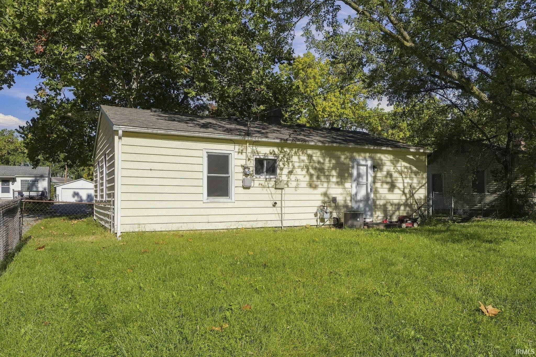 Photo 3 of Manufactured home for sale at 4926 S Camden Dr, Fort Wayne, IN 46825 | MLS# 202641392 | Listing updated on 2026-10-06