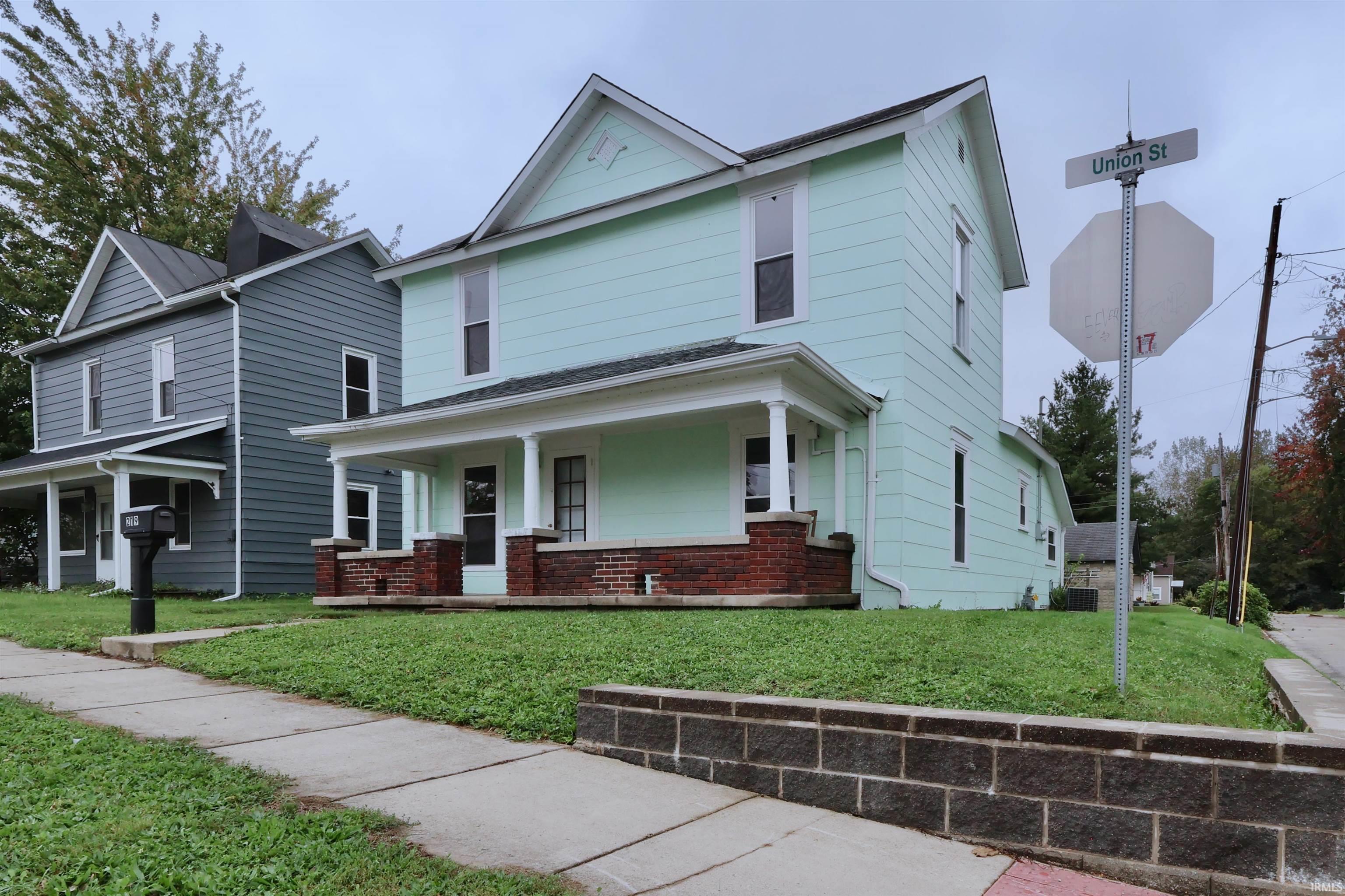 Photo 2 of Manufactured home for sale at 219 N Union St, Winchester, IN 47394 | MLS# 202641405 | Listing updated on 2026-10-06
