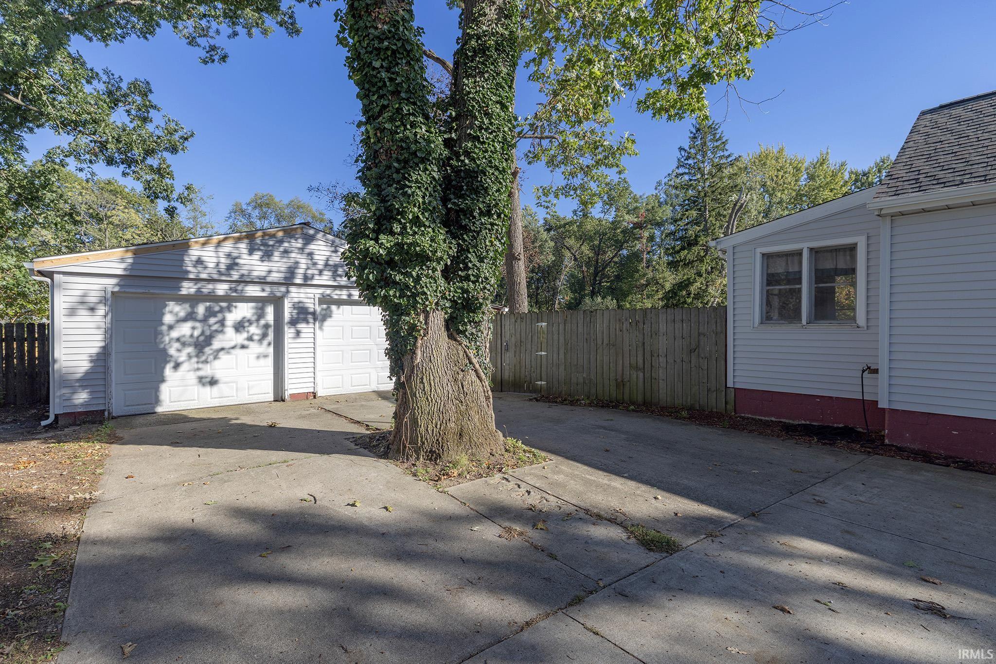 Photo 3 of Manufactured home for sale at 56578 Eastvue Dr, Osceola, IN 46561 | MLS# 202641417 | Listing updated on 2026-10-07