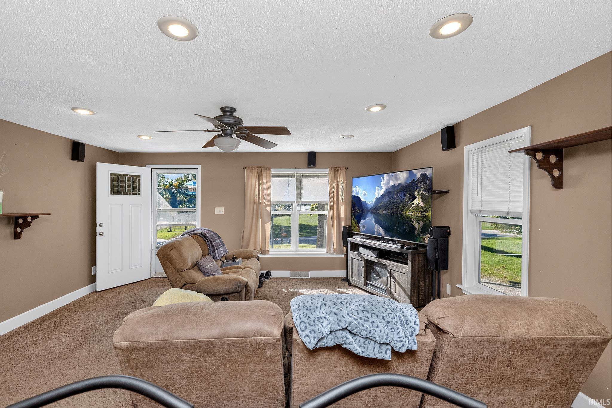 Photo 4 of Manufactured home for sale at 56578 Eastvue Dr, Osceola, IN 46561 | MLS# 202641417 | Listing updated on 2026-10-07