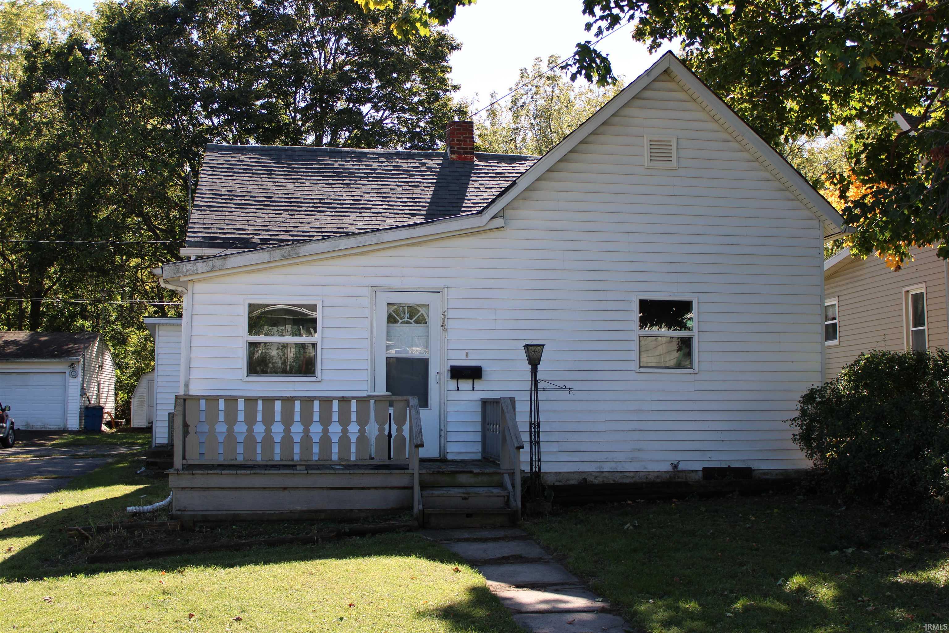 Photo 2 of Manufactured home for sale at 647 Erie St, Wabash, IN 46992 | MLS# 202641418 | Listing updated on 2026-10-06