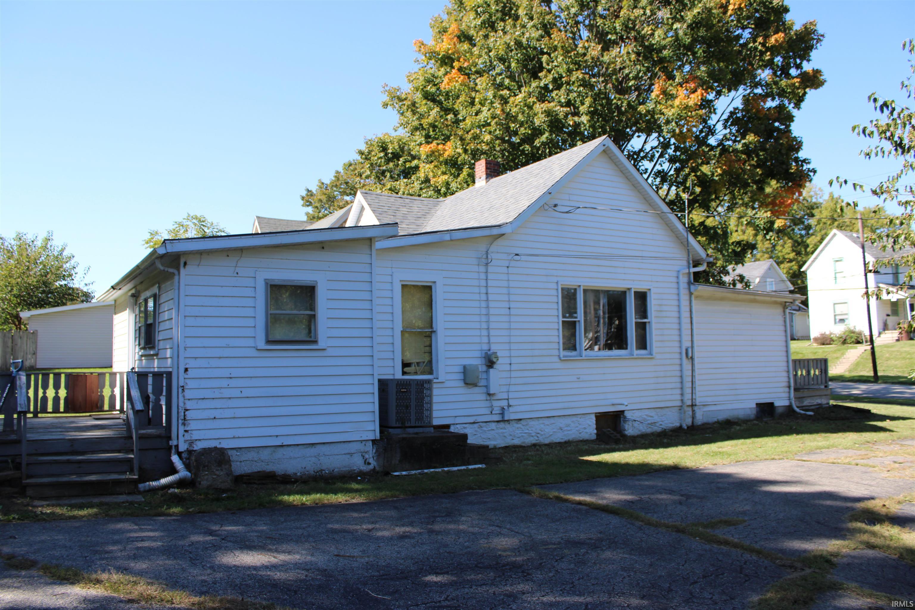 Photo 3 of Manufactured home for sale at 647 Erie St, Wabash, IN 46992 | MLS# 202641418 | Listing updated on 2026-10-06