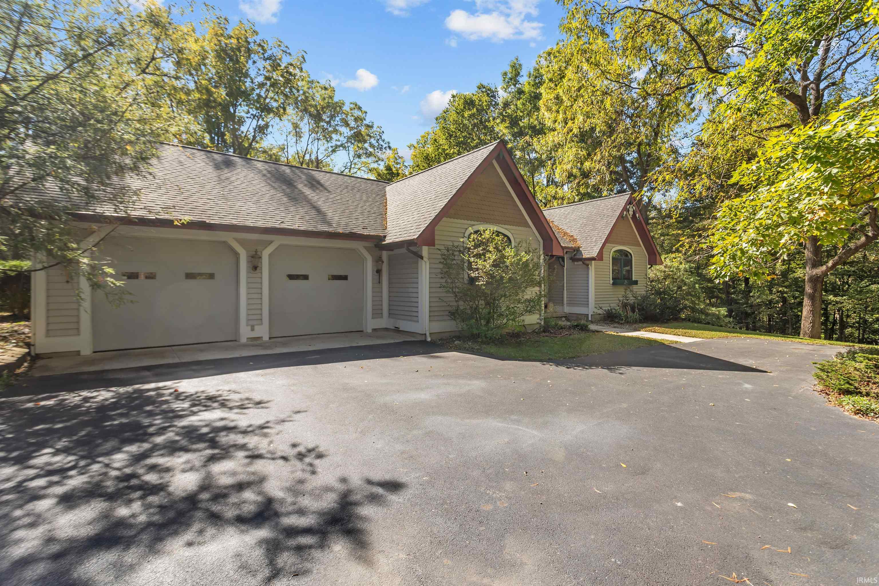 Photo 2 of Manufactured home for sale at 8327 W 00 Ns, Kokomo, IN 46901 | MLS# 202641427 | Listing updated on 2026-10-06