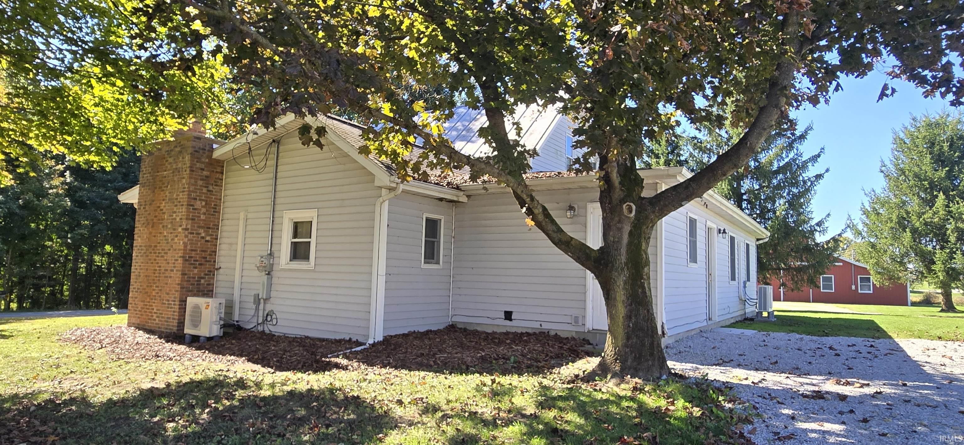 Photo 3 of Manufactured home for sale at 3862 E State Rd 14, Claypool, IN 46510 | MLS# 202641440 | Listing updated on 2026-10-06