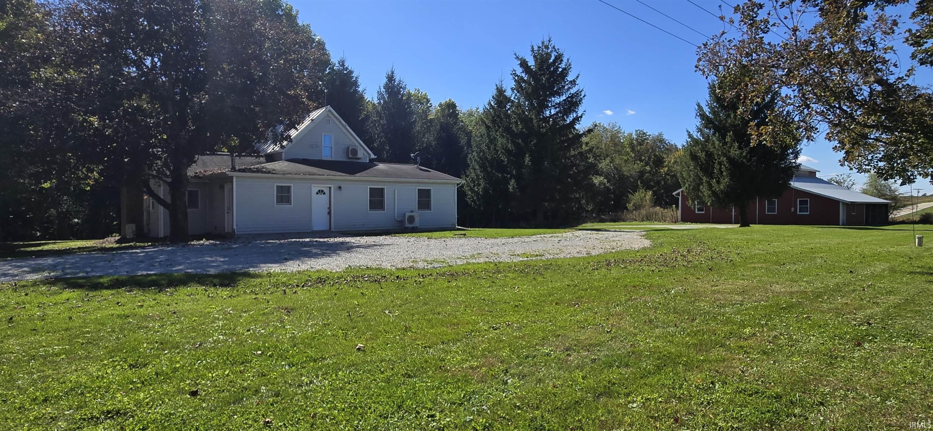 Photo 4 of Manufactured home for sale at 3862 E State Rd 14, Claypool, IN 46510 | MLS# 202641440 | Listing updated on 2026-10-06