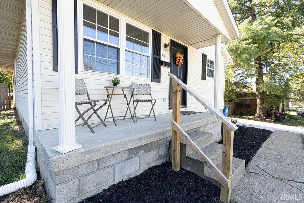 Photo 2 of Sale Pending at 404 S Sycamore St, Boonville, IN 47601 | MLS# 202641444 | Listing updated on 2026-10-07