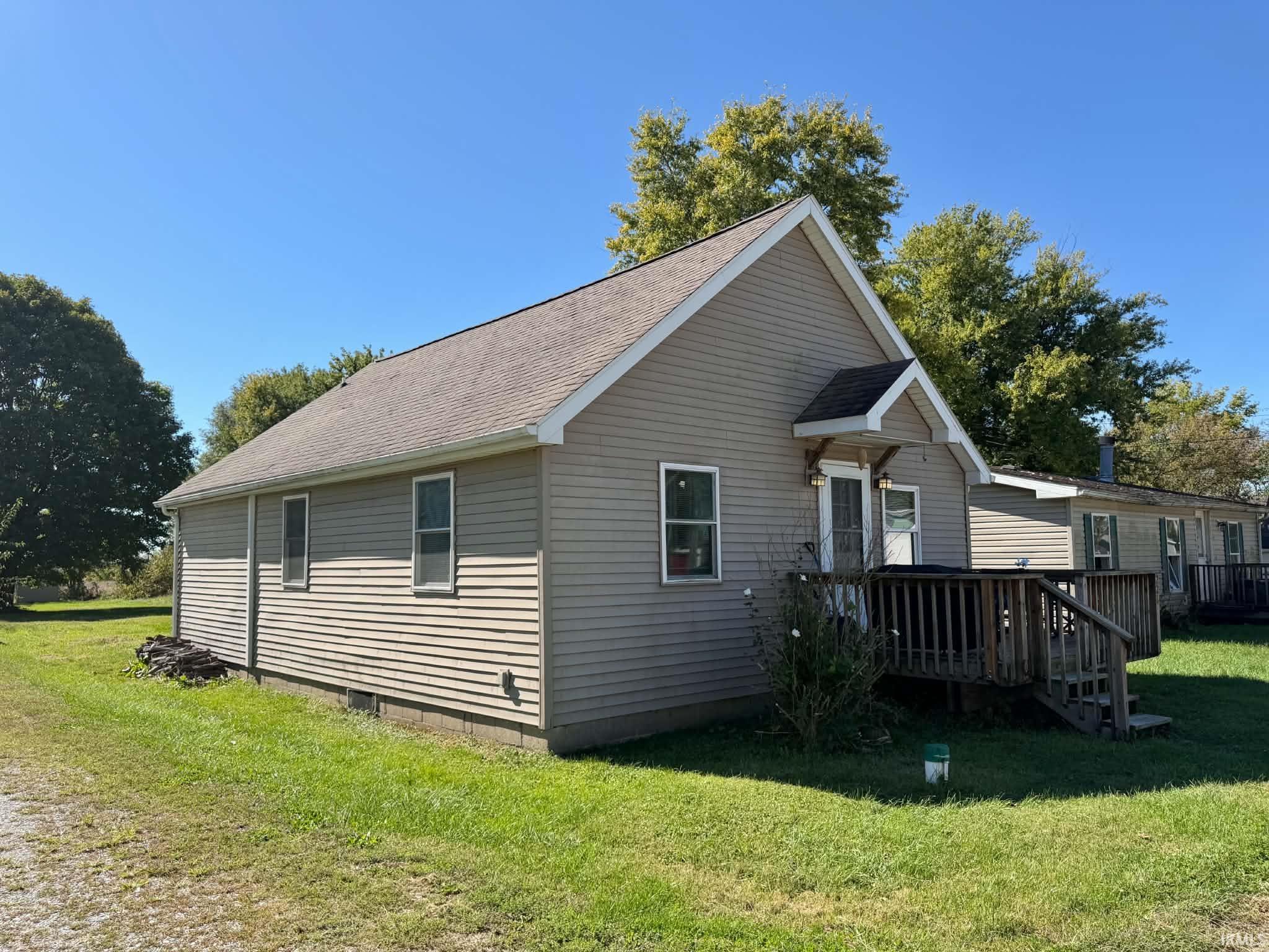Photo 3 of Manufactured home for sale at 226 E South St, Yeoman, IN 47997 | MLS# 202641455 | Listing updated on 2026-10-07