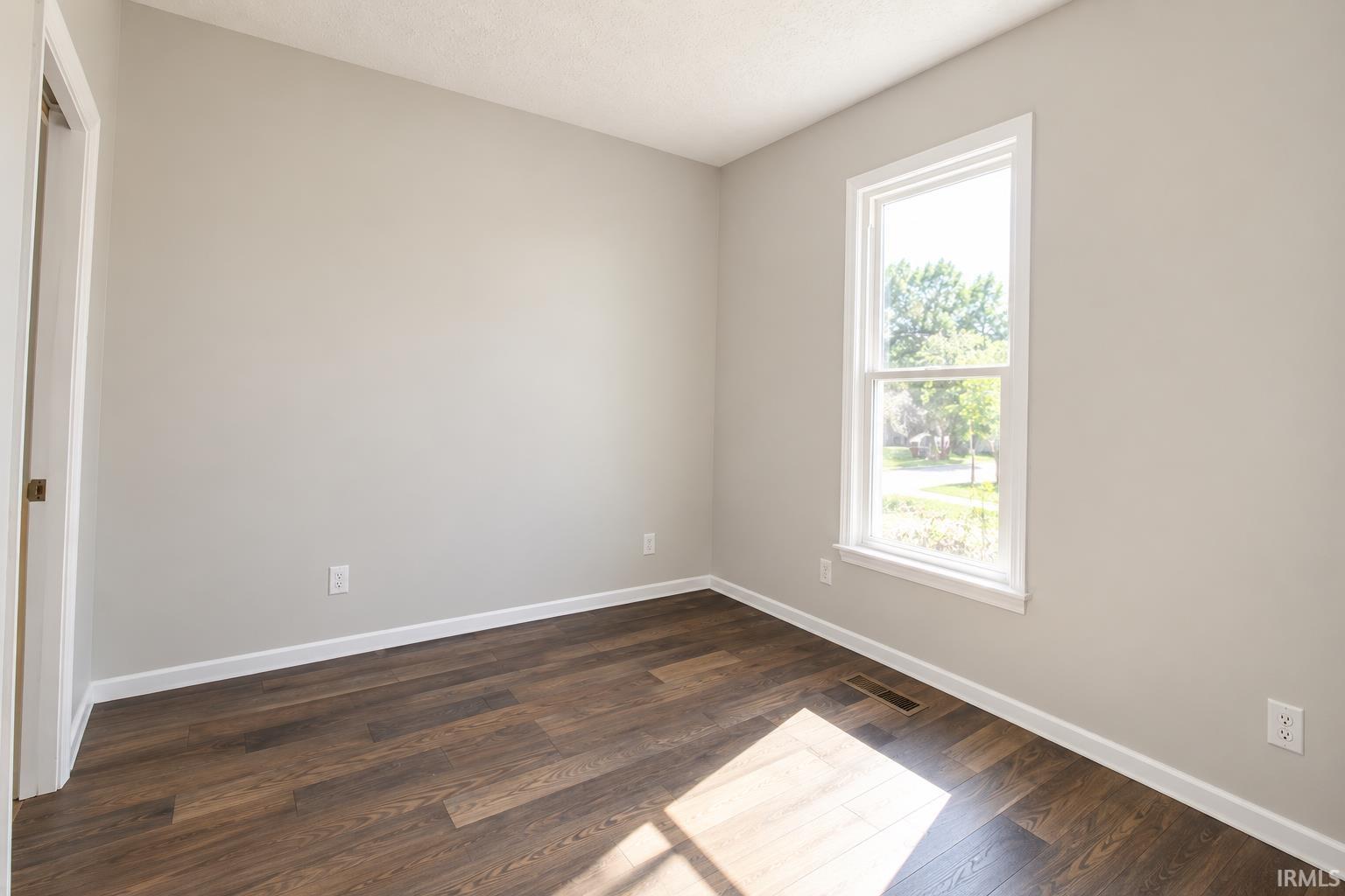 Photo 4 of Manufactured home for sale at 2000 Vinton St, Lafayette, IN 47904 | MLS# 202641494 | Listing updated on 2026-10-07