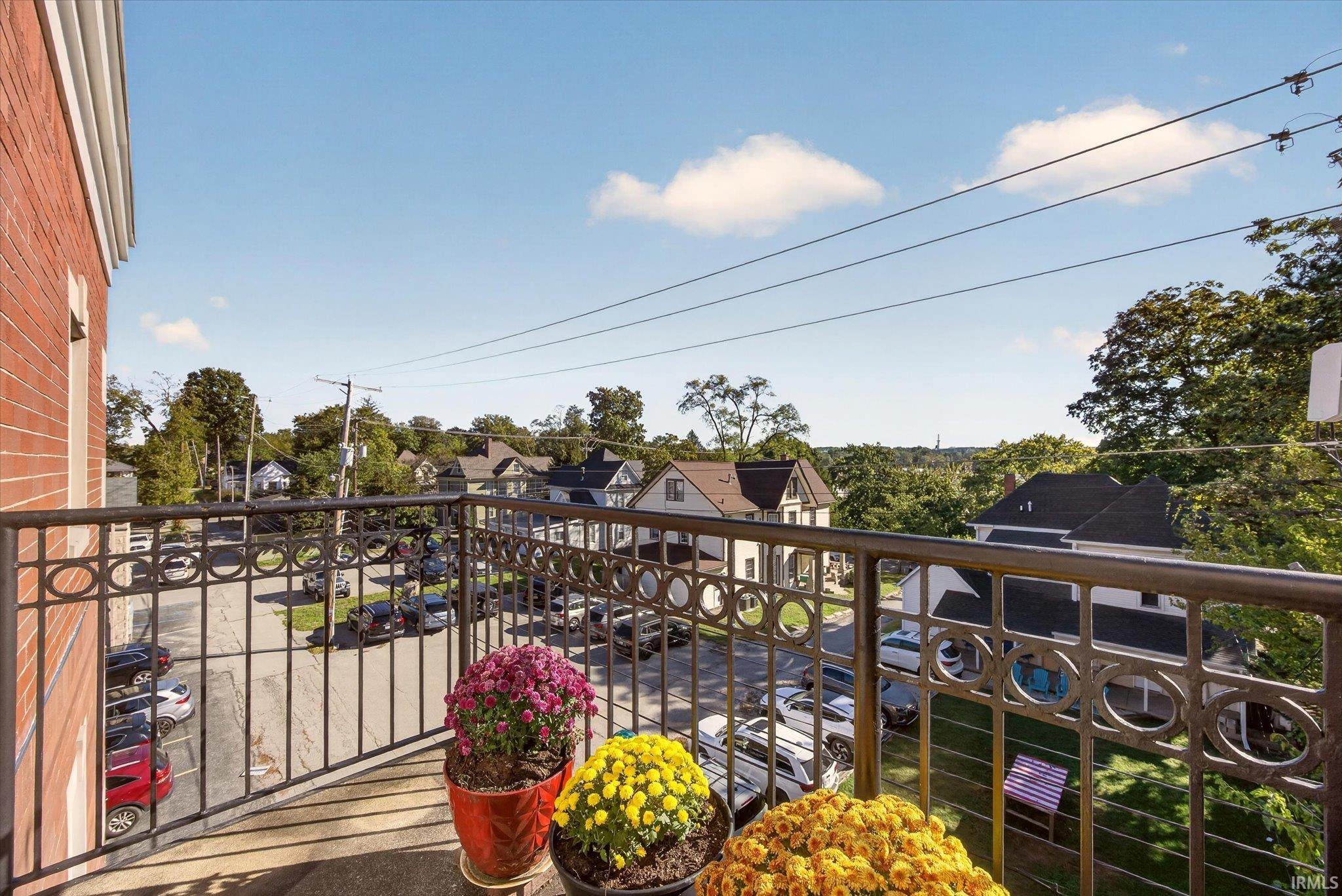 Photo 3 of Condo for sale at 500 N Walnut St #403, Bloomington, IN 47404 | MLS# 202641504 | Listing updated on 2026-10-07