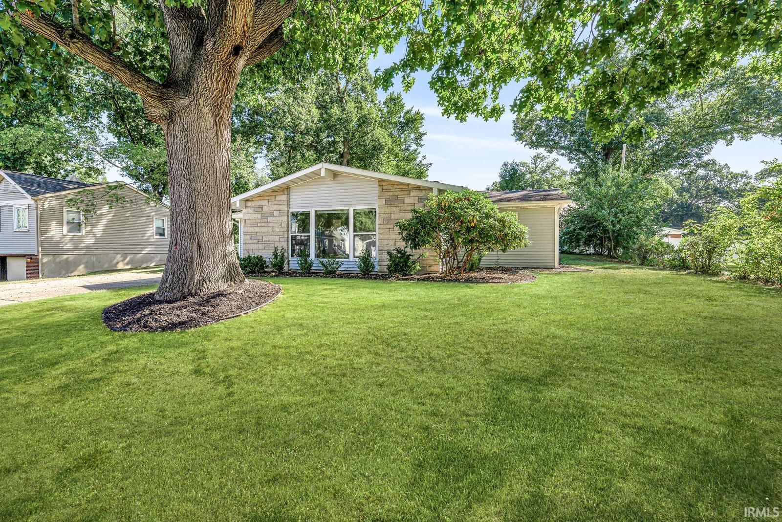 Photo 3 of Manufactured home for sale at 714 N Jacob St, South Bend, IN 46617 | MLS# 202641531 | Listing updated on 2026-10-07