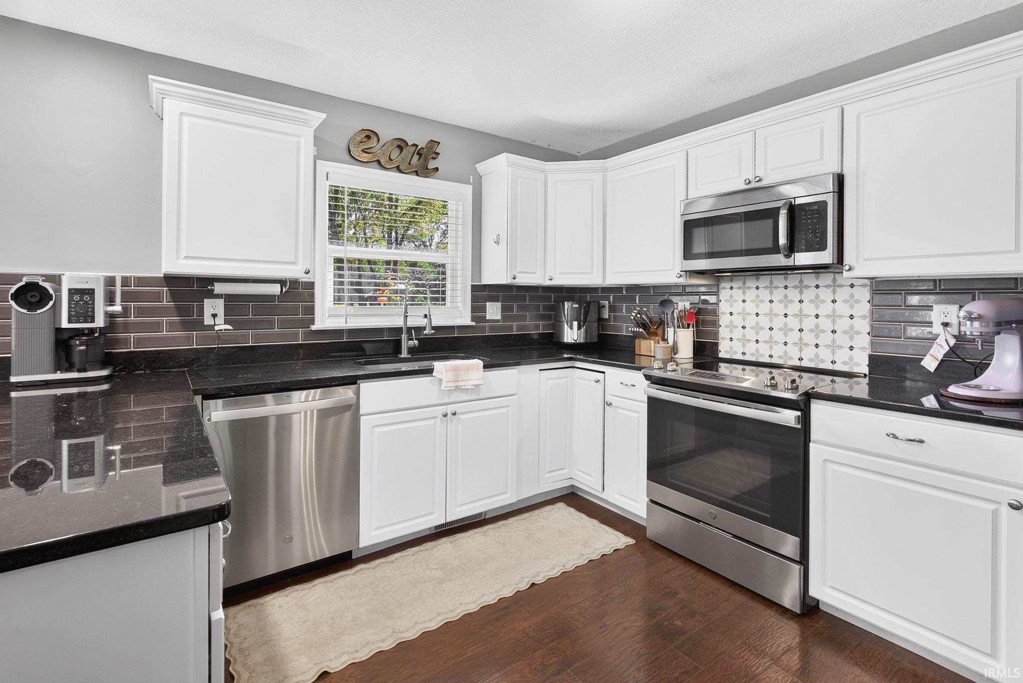 Photo 4 of Manufactured home for sale at 728 Dogwood Ln, Warsaw, IN 46582 | MLS# 202641548 | Listing updated on 2026-10-08