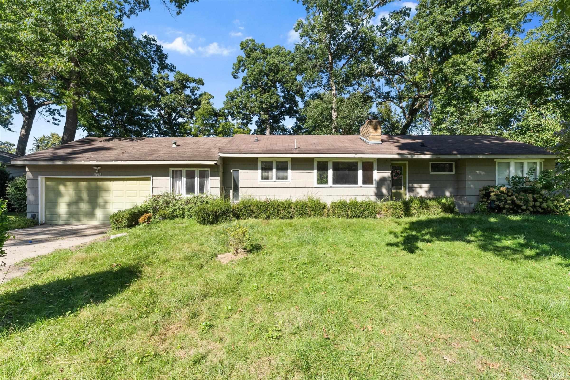 Photo 1 of Manufactured home for sale at 19065 Oakmont N Dr, South Bend, IN 46637 | MLS# 202641560 | Listing updated on 2026-10-07