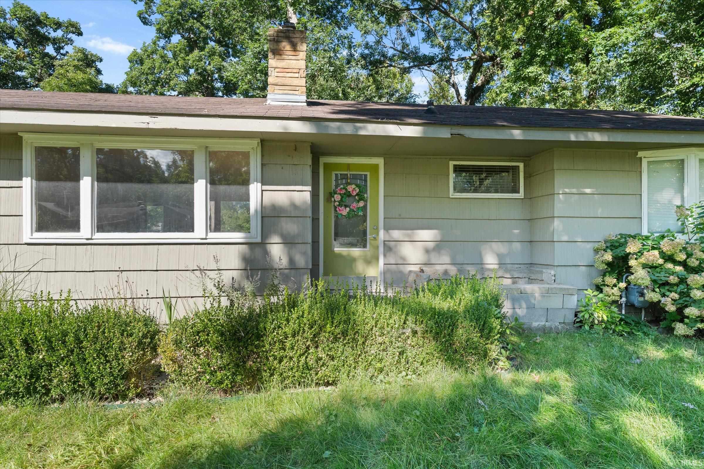 Photo 3 of Manufactured home for sale at 19065 Oakmont N Dr, South Bend, IN 46637 | MLS# 202641560 | Listing updated on 2026-10-07