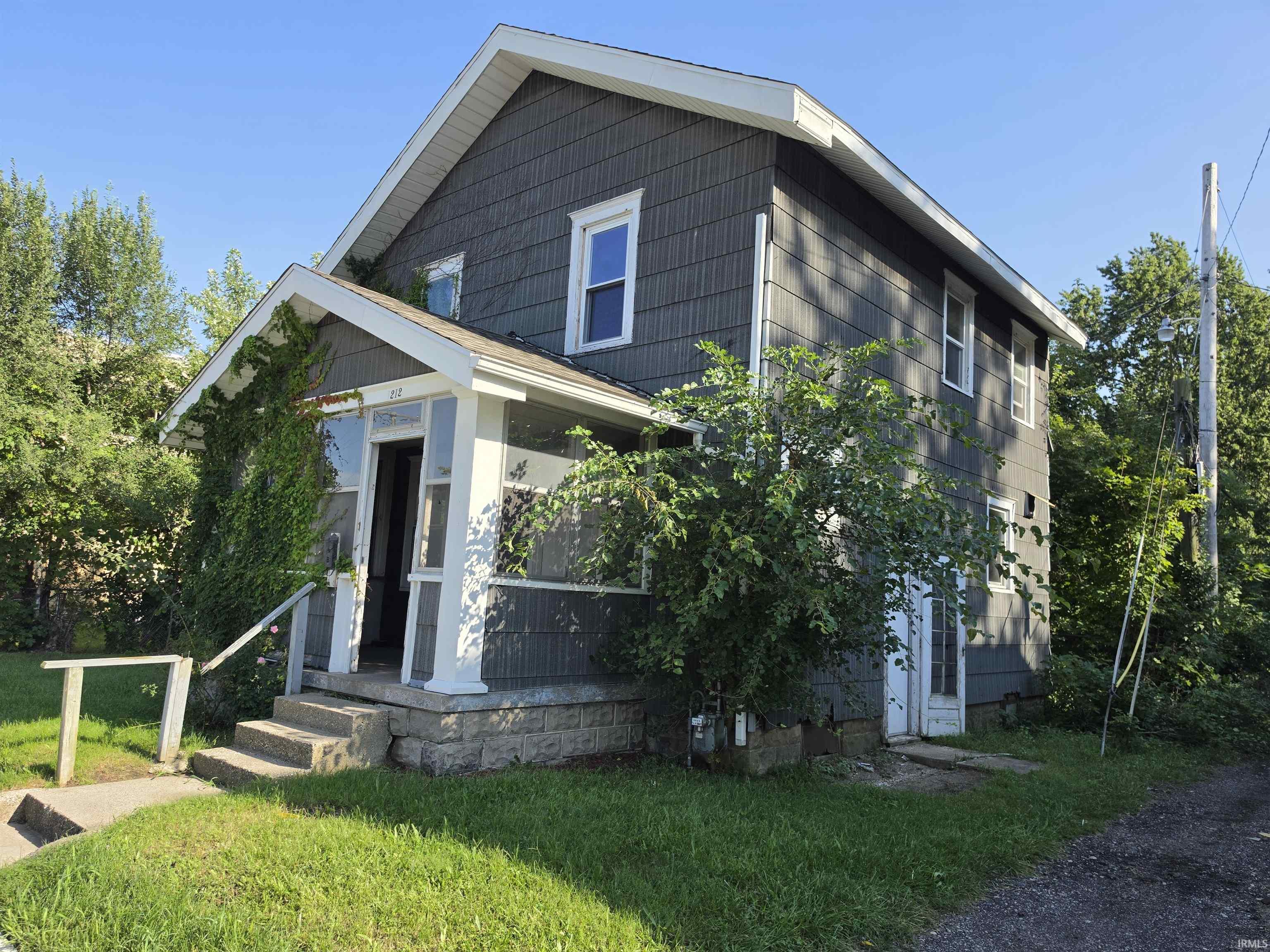 Photo 1 of Manufactured home for sale at 1212 California Ave, South Bend, IN 46628 | MLS# 202641568 | Listing updated on 2026-10-07