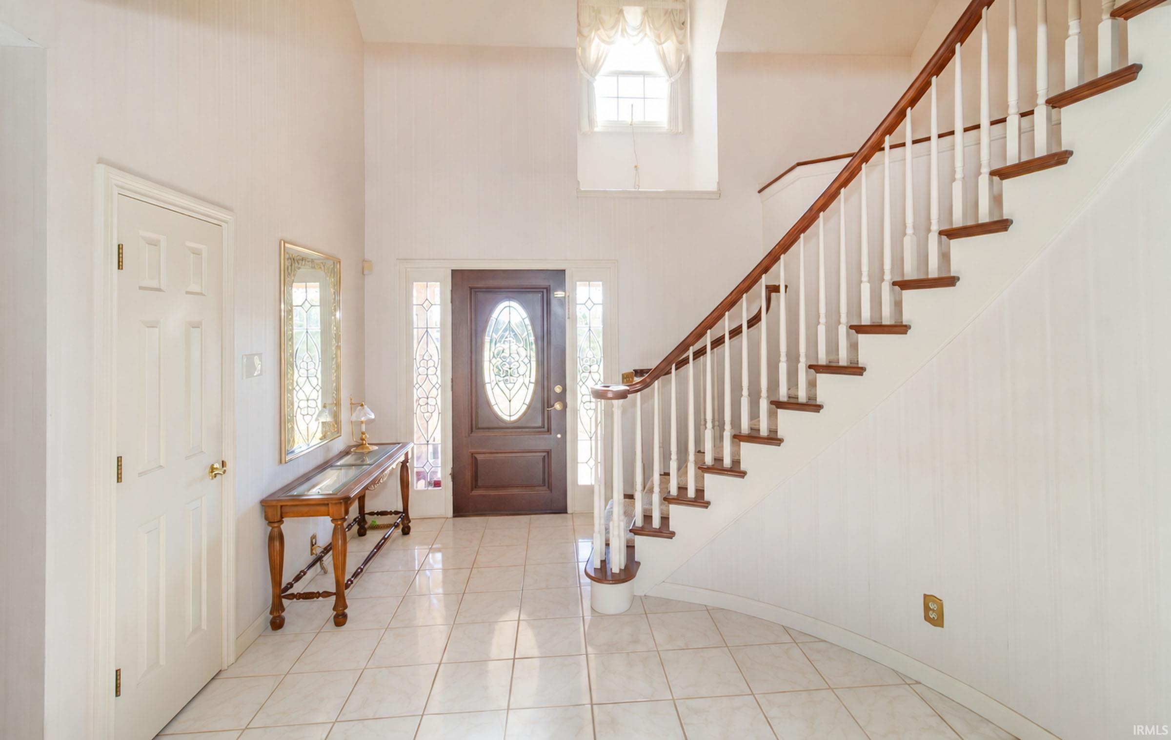 Photo 2 of Sale Pending at 7737 Chapel Hl Dr, Evansville, IN 47712 | MLS# 202641598 | Listing updated on 2026-10-07
