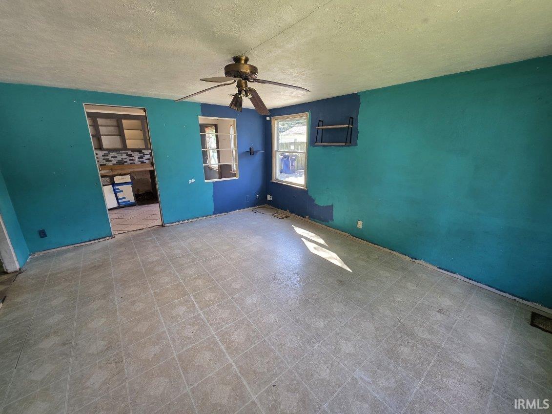 Photo 3 of Manufactured home for sale at 822 Roosevelt St, South Bend, IN 46616 | MLS# 202641626 | Listing updated on 2026-10-08