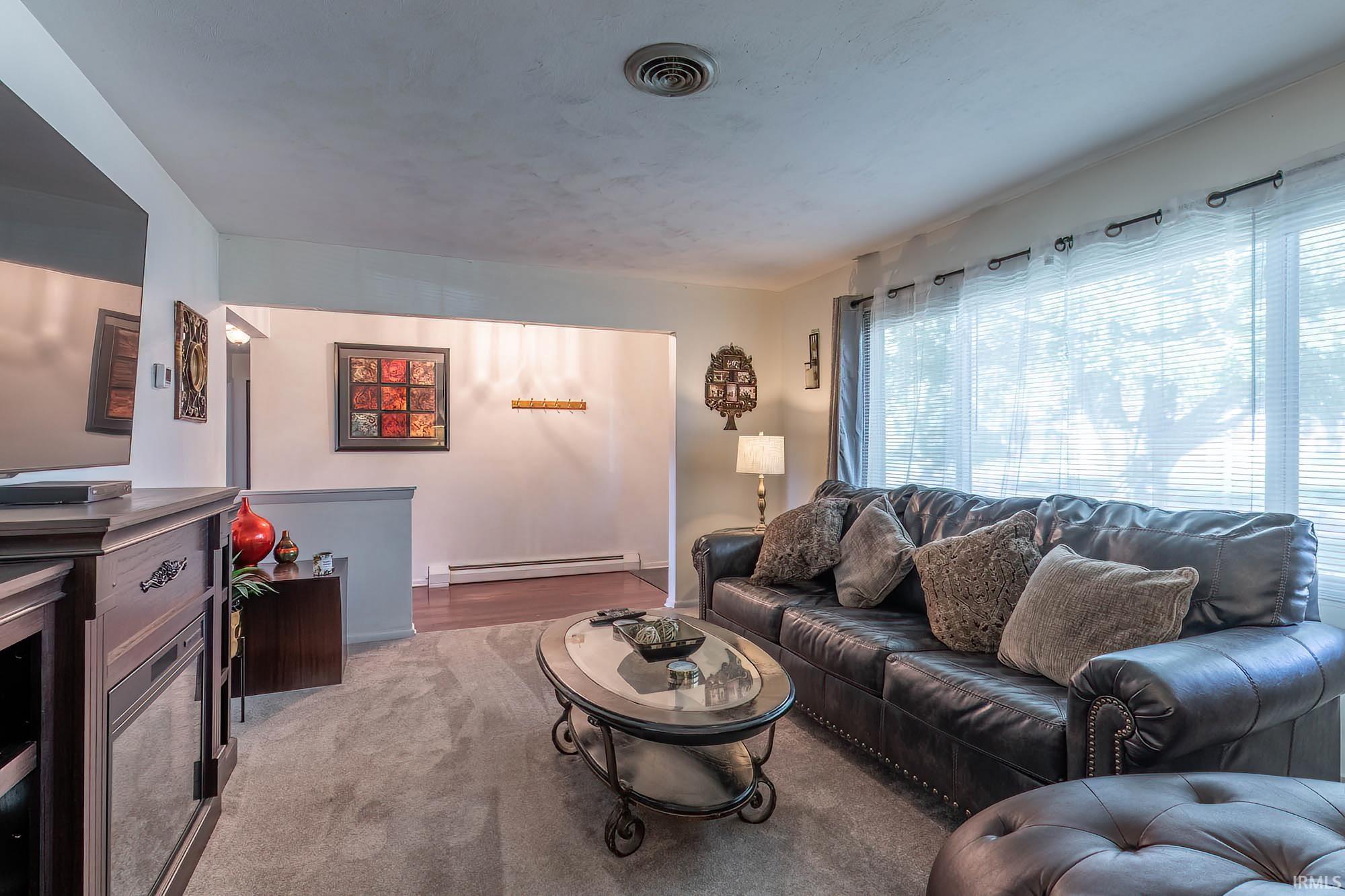 Photo 3 of Manufactured home for sale at 917 Wolverton Dr, Fort Wayne, IN 46825 | MLS# 202641639 | Listing updated on 2026-10-07