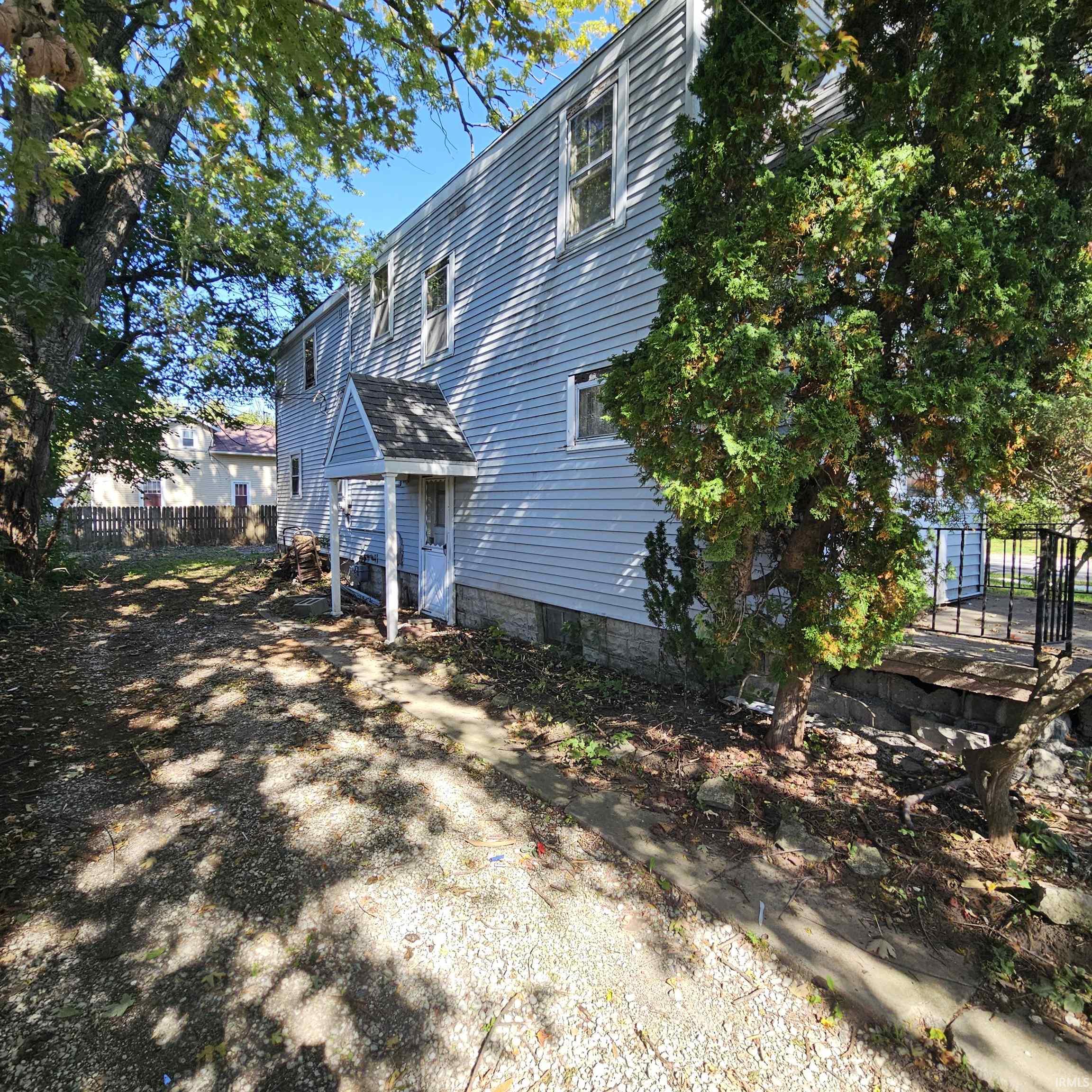 Photo 3 of Manufactured home for sale at 3102 Mcarthur Dr, Fort Wayne, IN 46809 | MLS# 202641642 | Listing updated on 2026-10-08