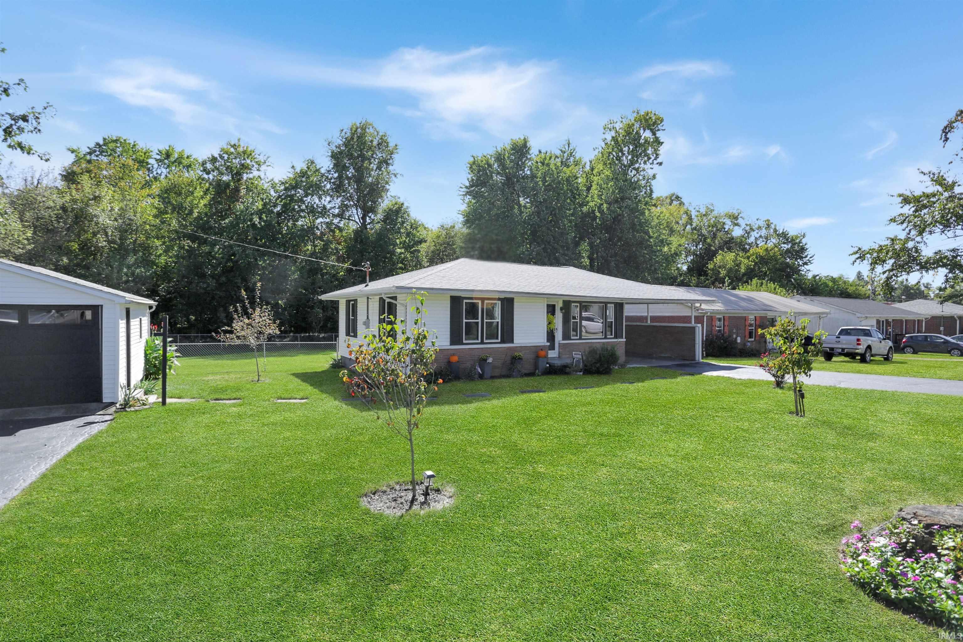 Photo 3 of Manufactured home for sale at 135 E Taylor St, Boonville, IN 47601 | MLS# 202641647 | Listing updated on 2026-10-07