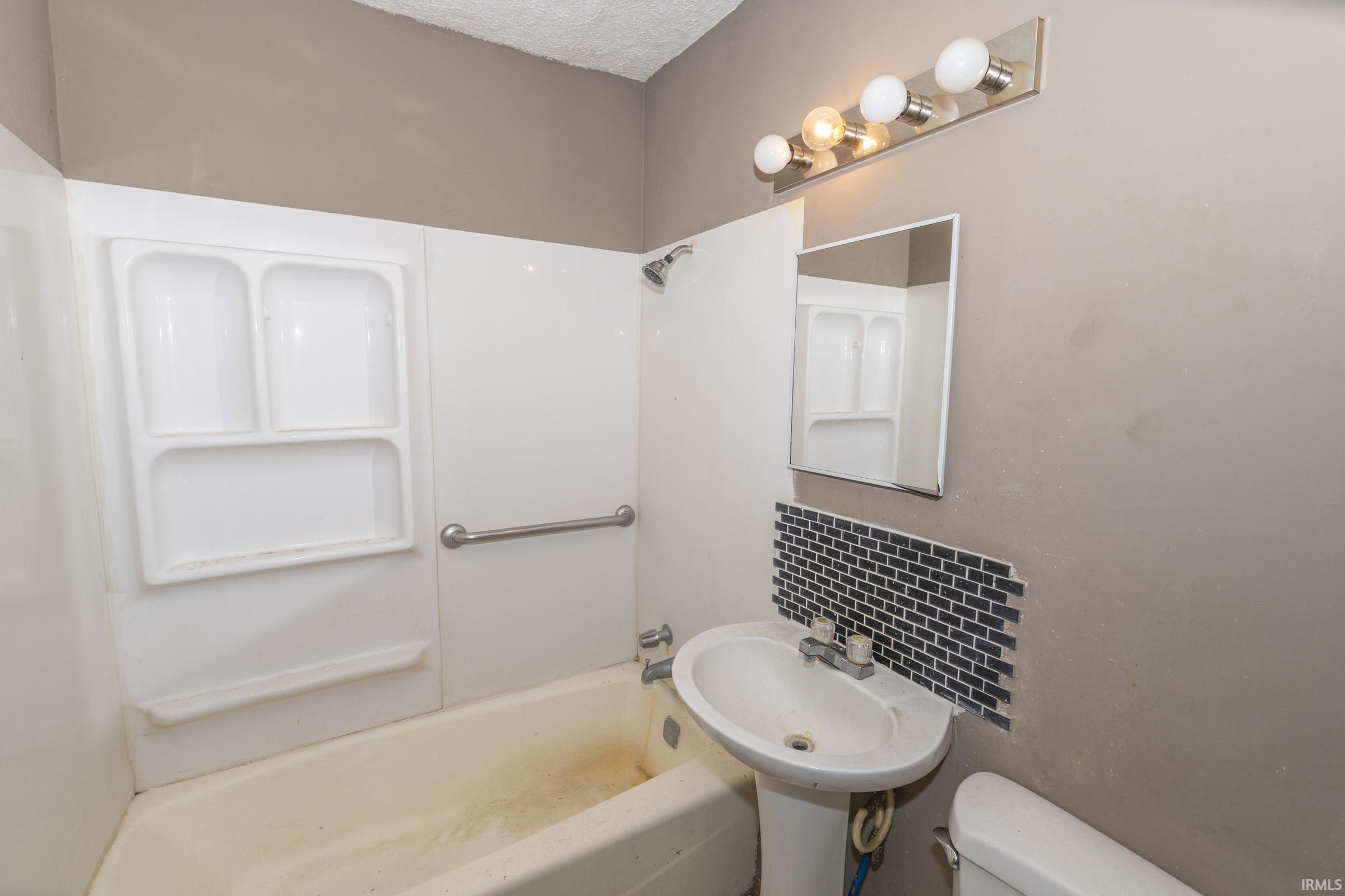 Photo 3 of Manufactured home for sale at 760 S Edison Ave, South Bend, IN 46619 | MLS# 202641653 | Listing updated on 2026-10-08