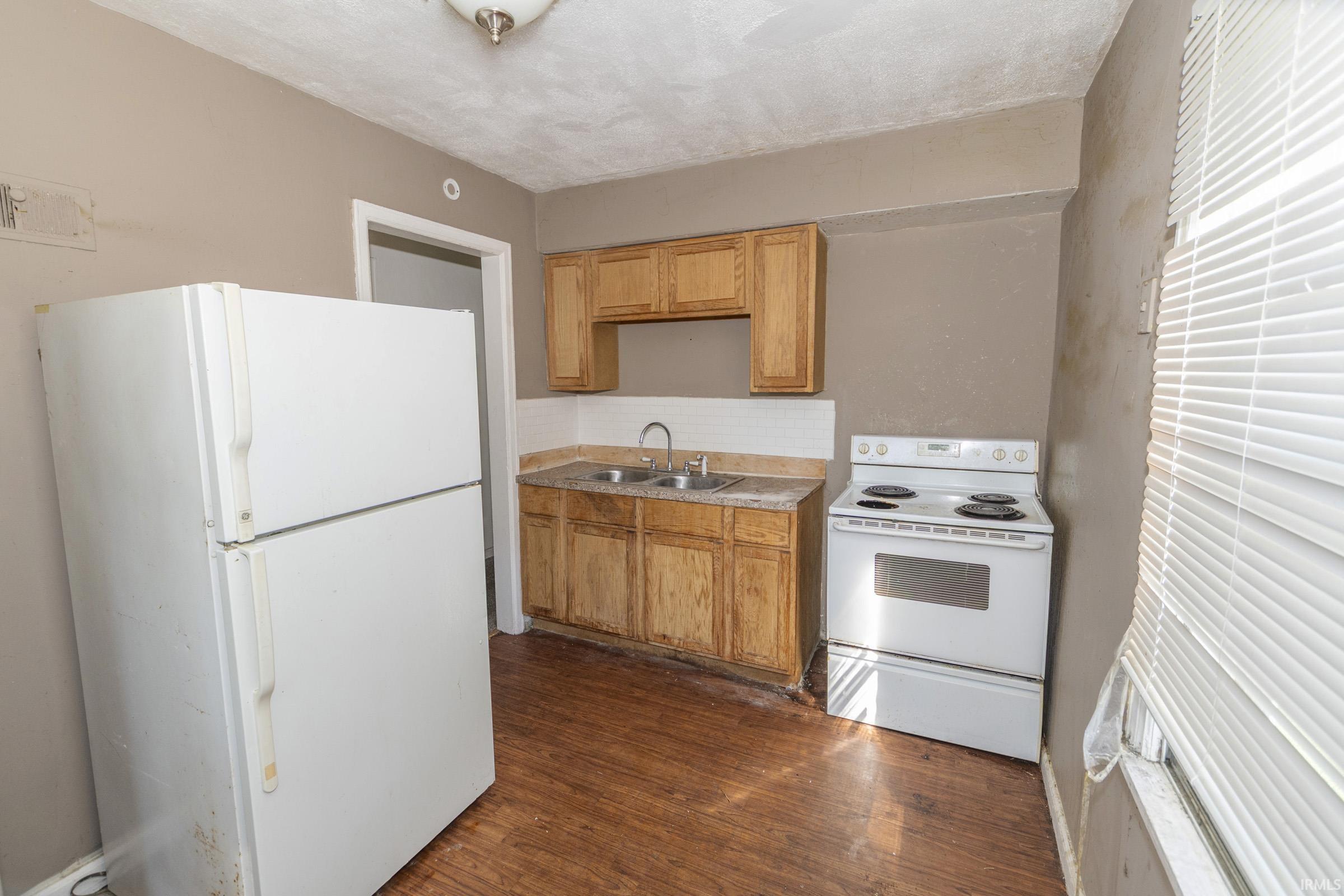 Photo 4 of Manufactured home for sale at 760 S Edison Ave, South Bend, IN 46619 | MLS# 202641653 | Listing updated on 2026-10-08