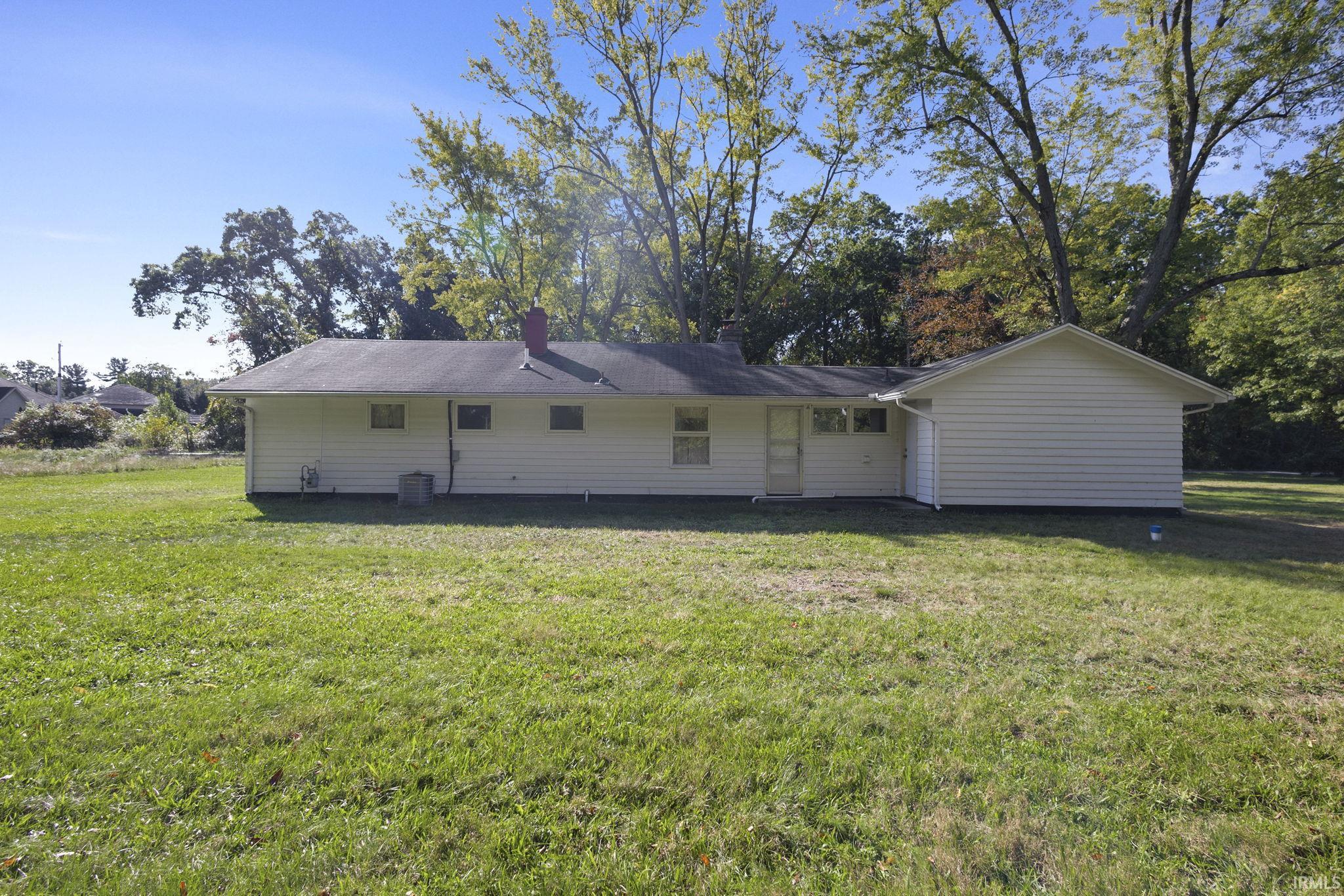 Photo 2 of Manufactured home for sale at 18603 Kintz Dr, South Bend, IN 46637 | MLS# 202641666 | Listing updated on 2026-10-08