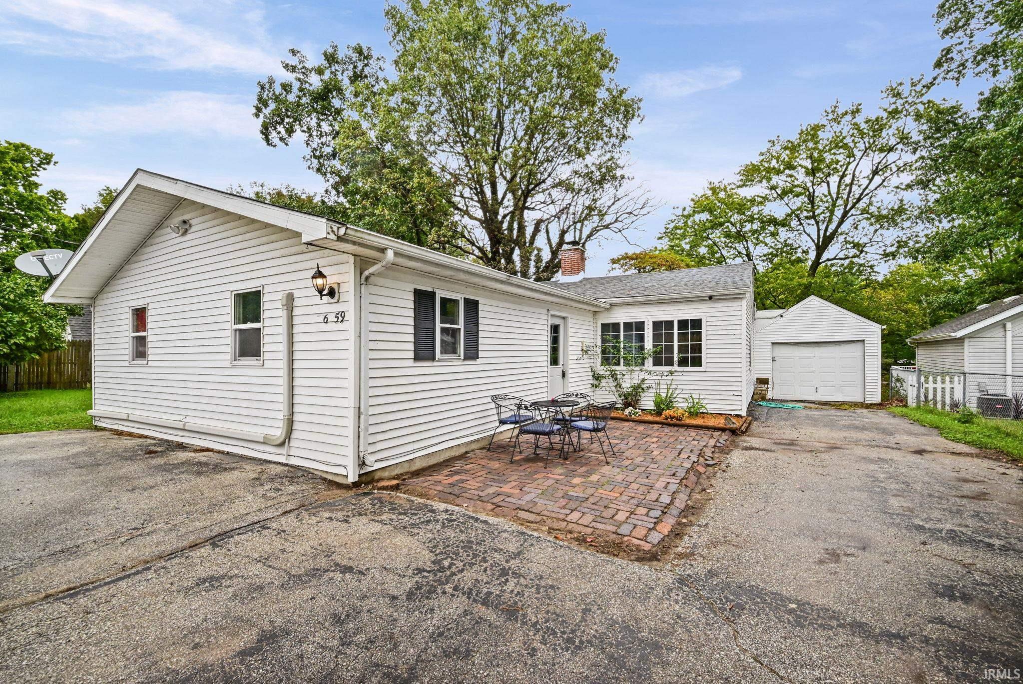 Photo 2 of Manufactured home for sale at 6859 N 1225 West, Monticello, IN 47960 | MLS# 202641683 | Listing updated on 2026-10-08