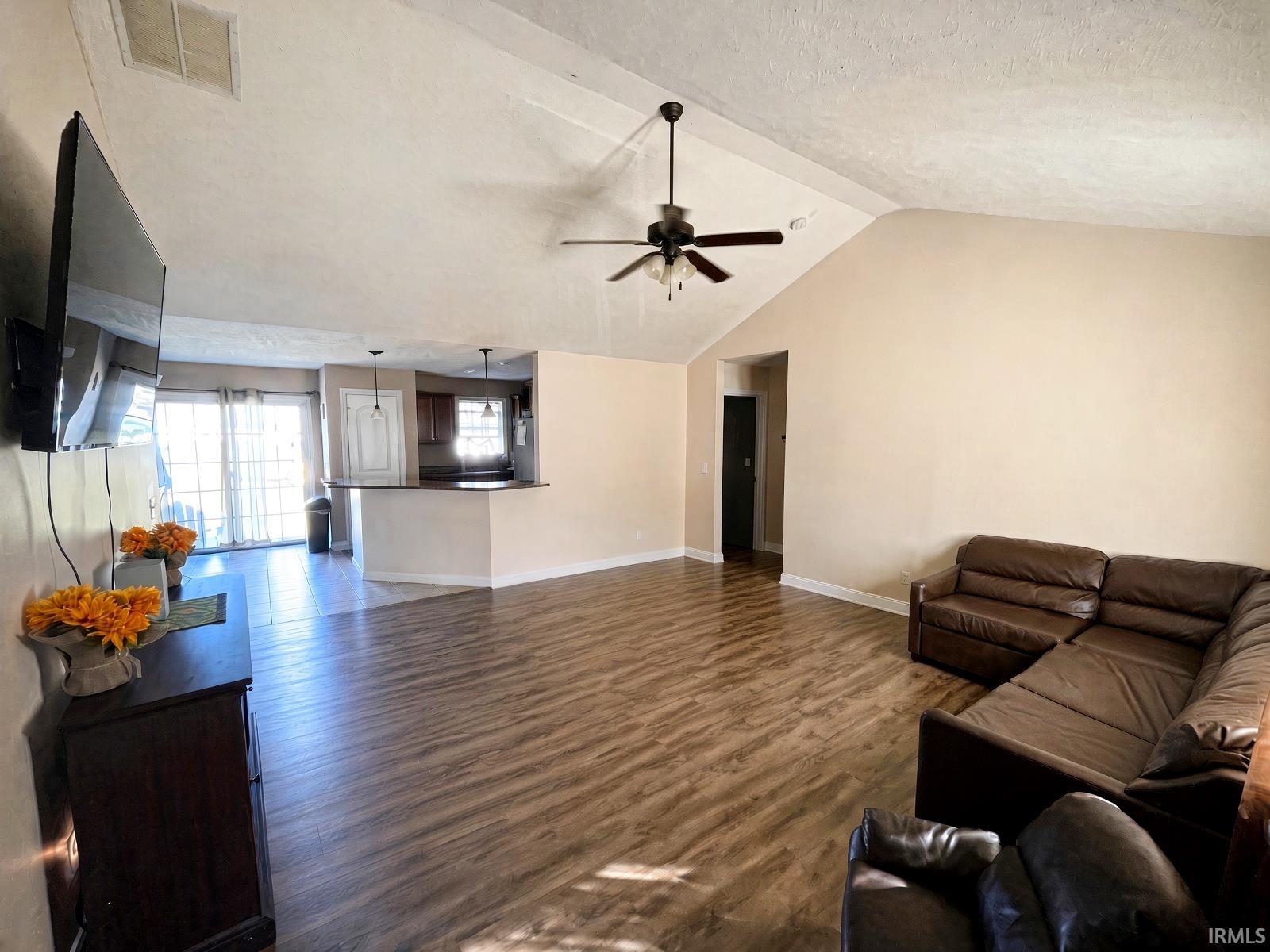 Photo 3 of Manufactured home for sale at 612 Southbrook Dr, Evansville, IN 47711 | MLS# 202641692 | Listing updated on 2026-10-08