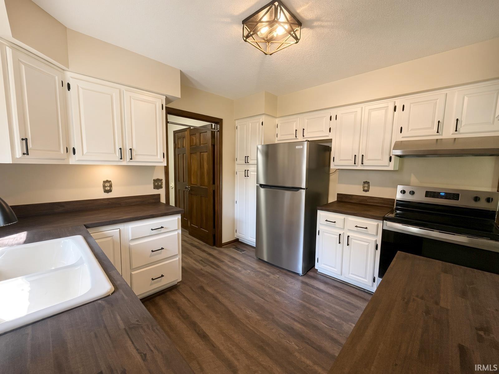 Photo 3 of Manufactured home for sale at 5834 Bayer Dr, Evansville, IN 47712 | MLS# 202641693 | Listing updated on 2026-10-08
