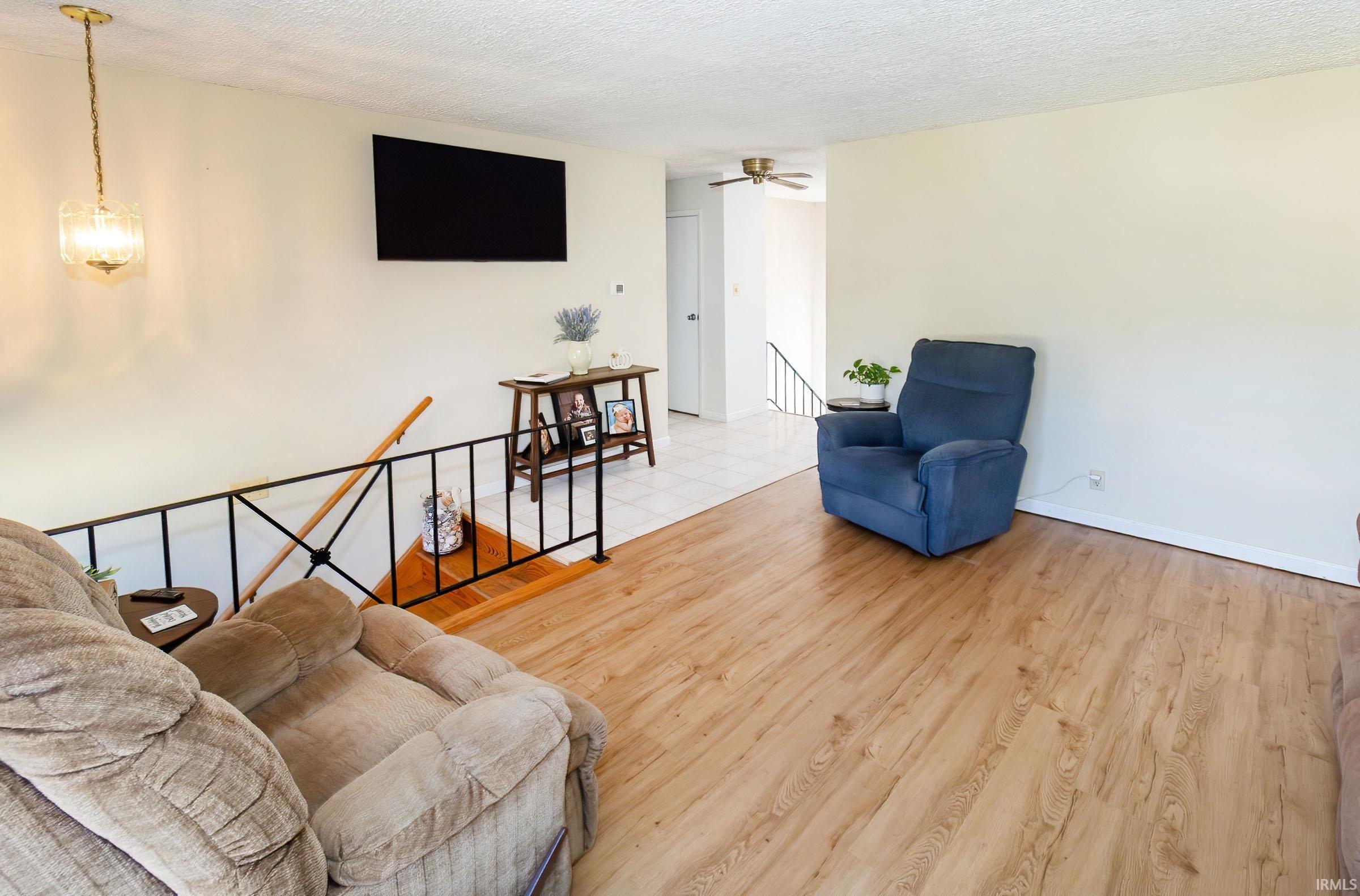 Photo 3 of Manufactured home for sale at 814 Dover Ct, Evansville, IN 47710 | MLS# 202641724 | Listing updated on 2026-10-08
