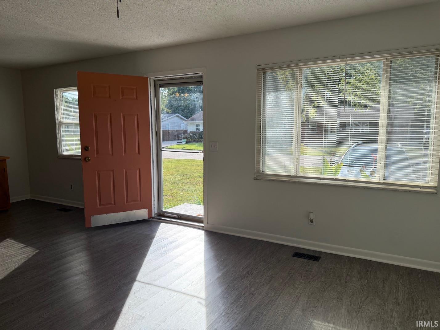 Photo 4 of Manufactured home for sale at 2612 Hawthorne Ave, Evansville, IN 47714 | MLS# 202641788 | Listing updated on 2026-10-08