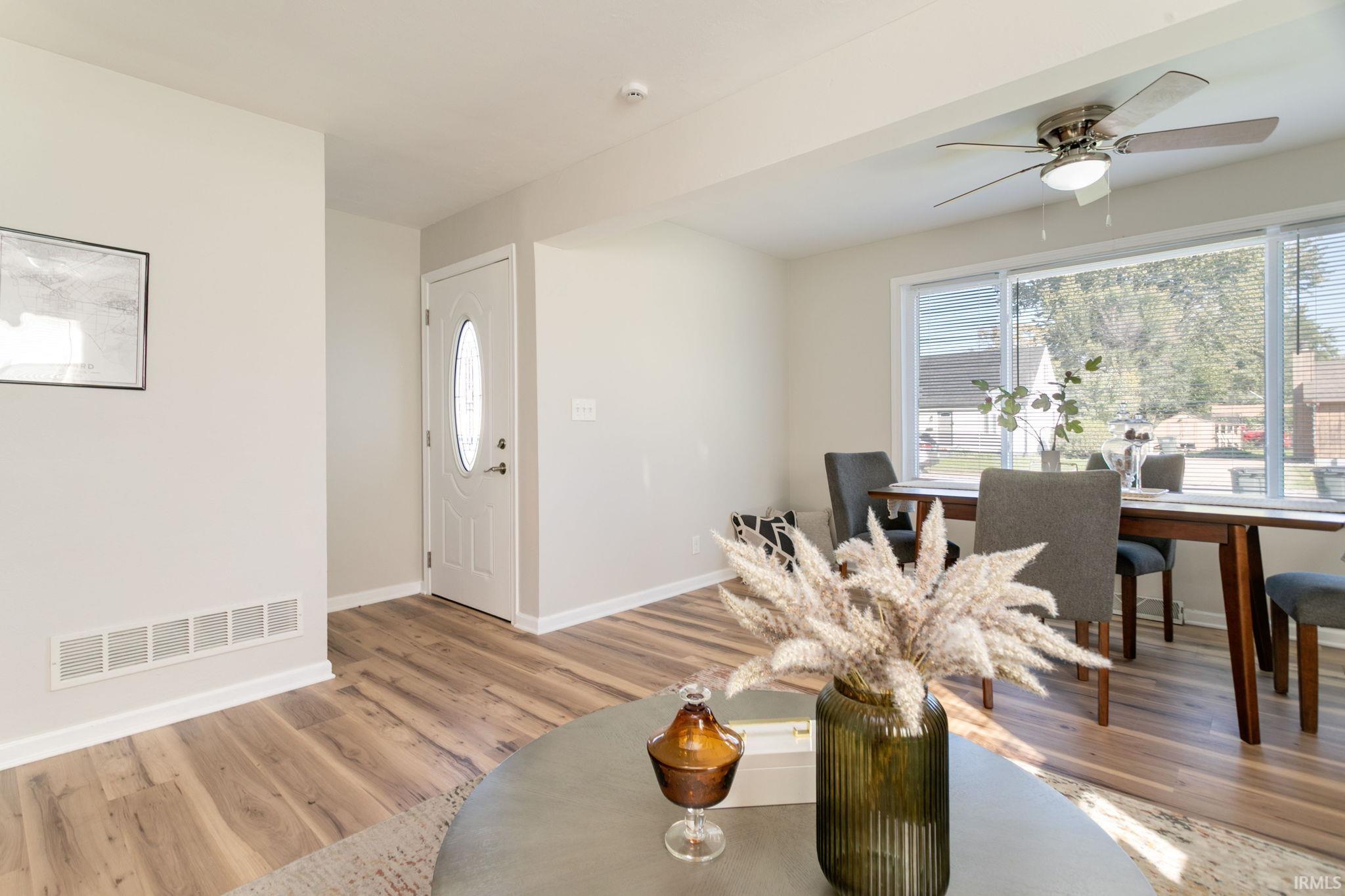 Photo 2 of Manufactured home for sale at 4606 Meadow Ln, South Bend, IN 46619 | MLS# 202641807 | Listing updated on 2026-10-08