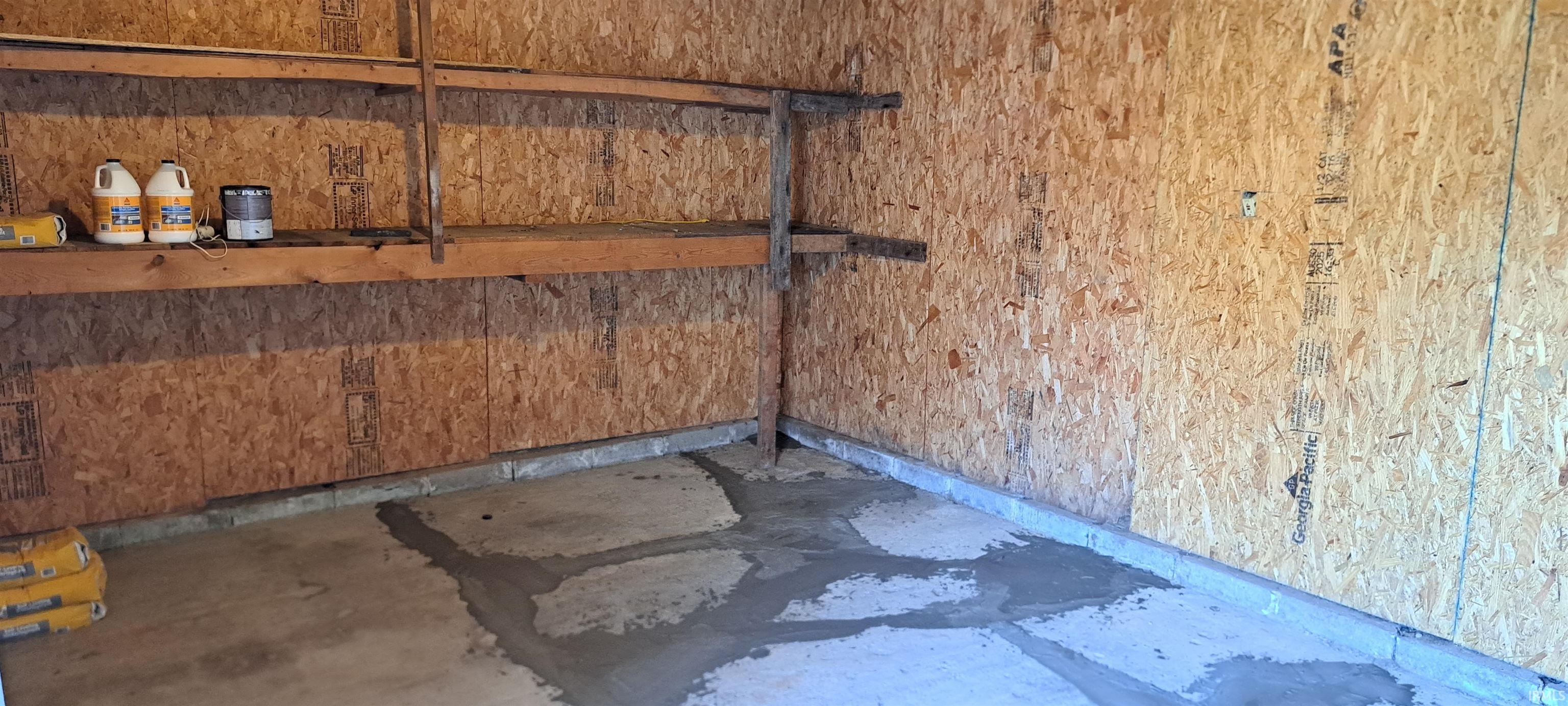 Photo 11 of Manufactured home for sale at 2400 N Macedonia Ave, Muncie, IN 47303 | MLS# 202642387 | Listing updated on 2026-10-21