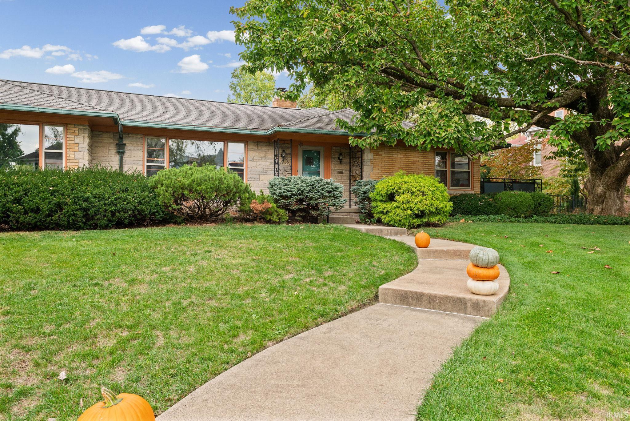 Photo 2 of Manufactured home for sale at 1028 State St, Lafayette, IN 47905 | MLS# 202642947 | Listing updated on 2026-10-20