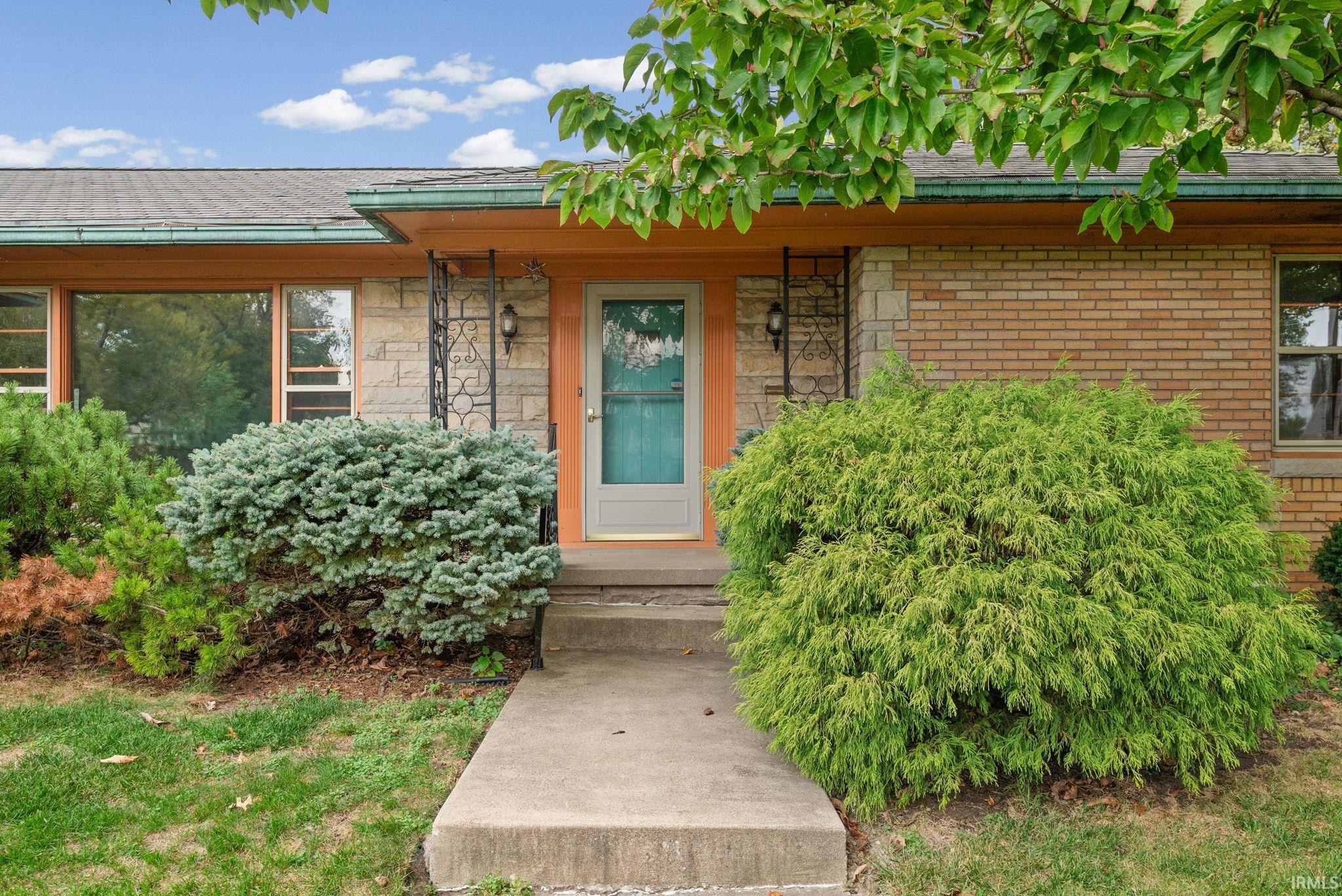 Photo 3 of Manufactured home for sale at 1028 State St, Lafayette, IN 47905 | MLS# 202642947 | Listing updated on 2026-10-20