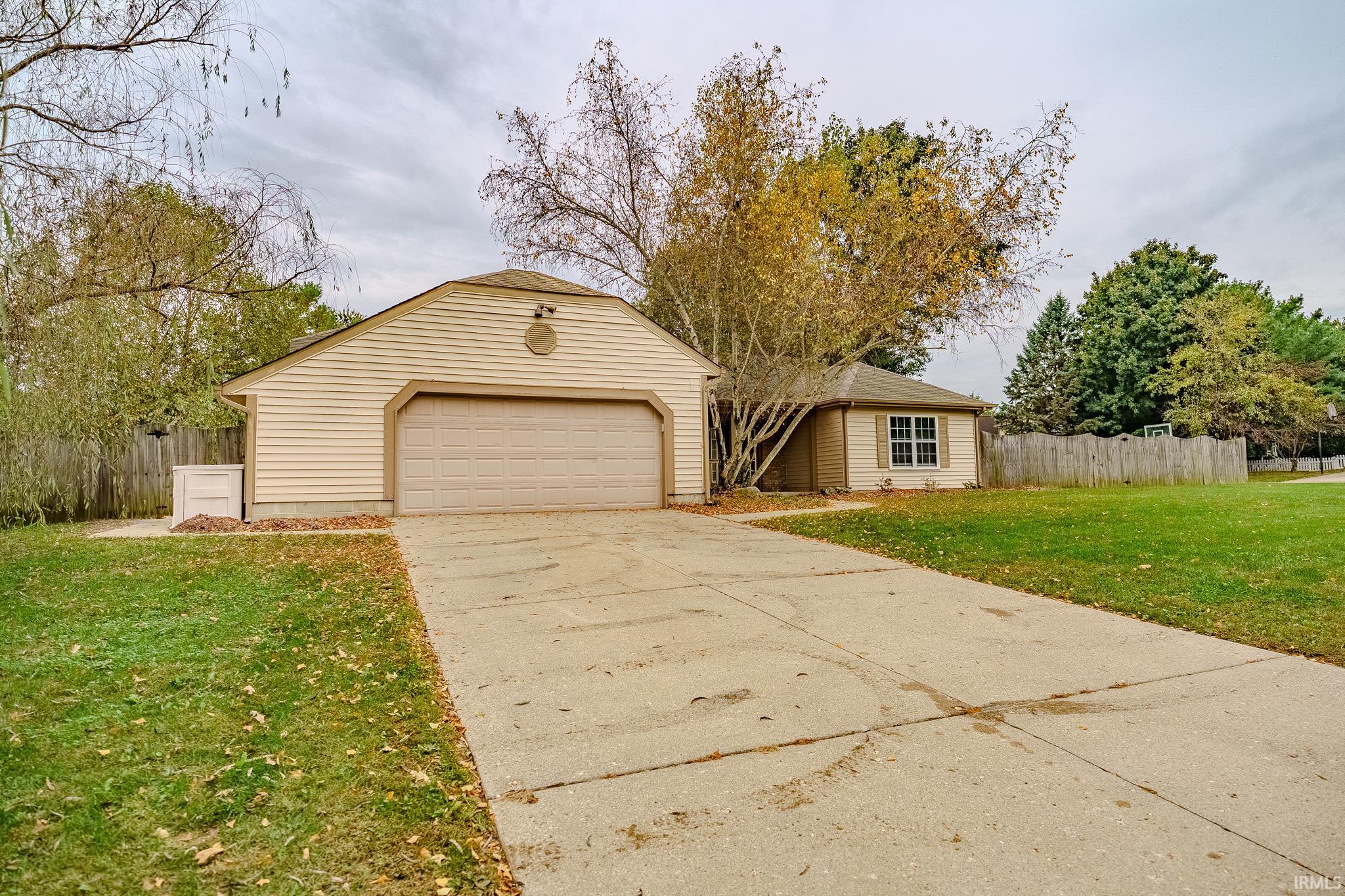 Photo 2 of Manufactured home for sale at 4302 Oak Hl Dr, Lafayette, IN 47909 | MLS# 202643008 | Listing updated on 2026-10-16