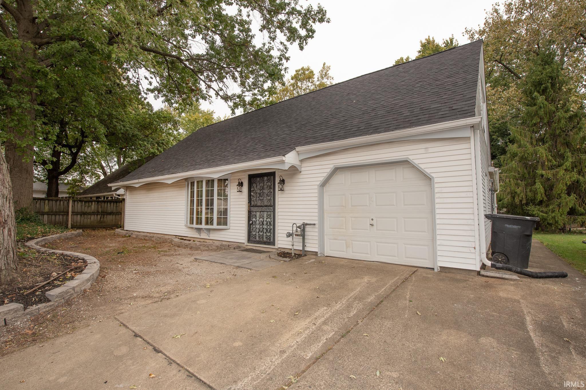 Manufactured home for sale at 2416 Robinwood Dr, Lafayette, IN 47909 | MLS# 202643056