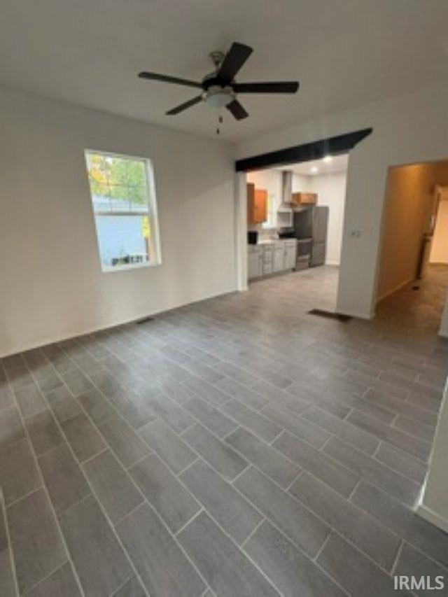 Photo 3 of Manufactured home for sale at 613 E Central St, Akron, IN 46910 | MLS# 202643148 | Listing updated on 2026-10-17