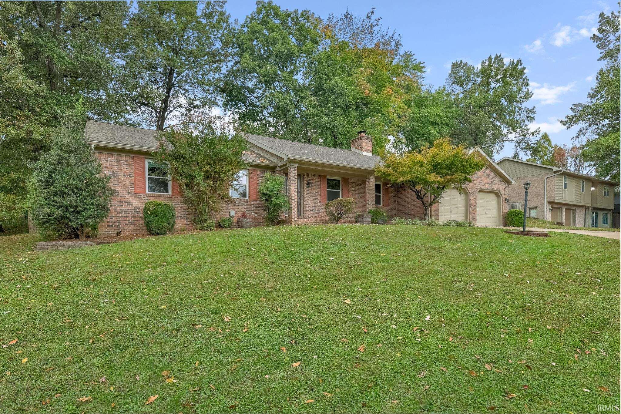 Photo 2 of Manufactured home for sale at 6576 Green Hl Dr, Evansville, IN 47711 | MLS# 202643234 | Listing updated on 2026-10-22